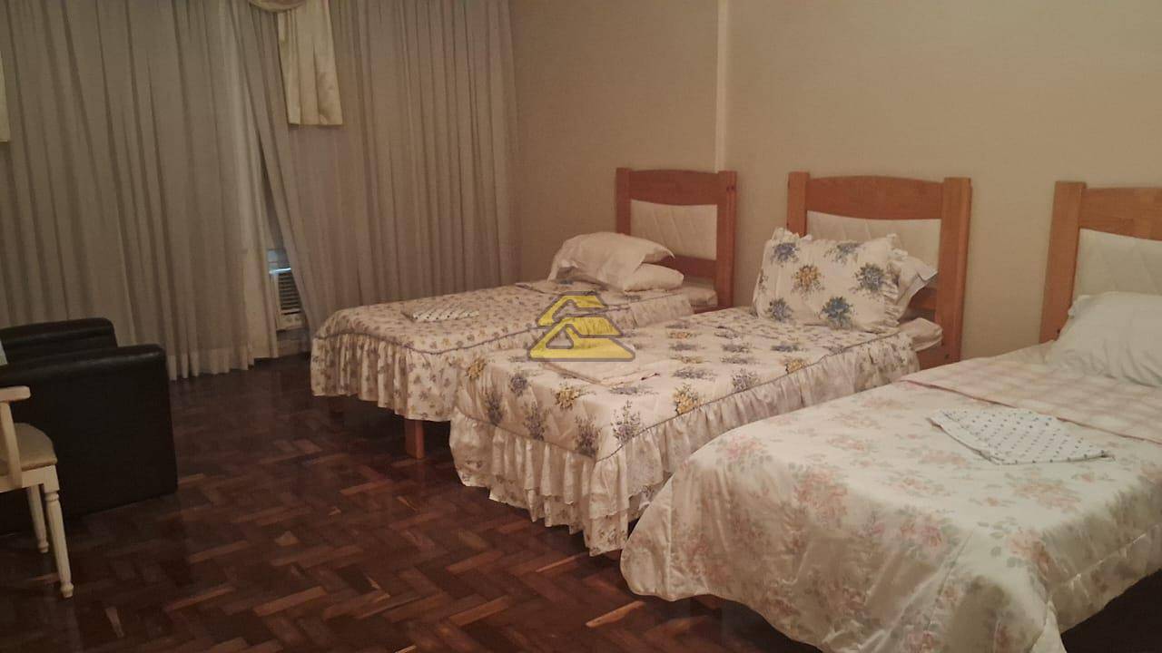 Apartamento para alugar com 4 quartos, 300m² - Foto 22
