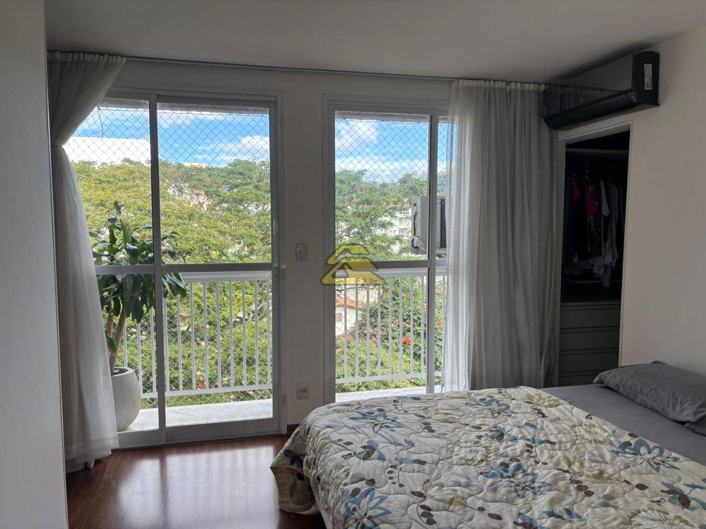 Cobertura à venda com 2 quartos, 200m² - Foto 9