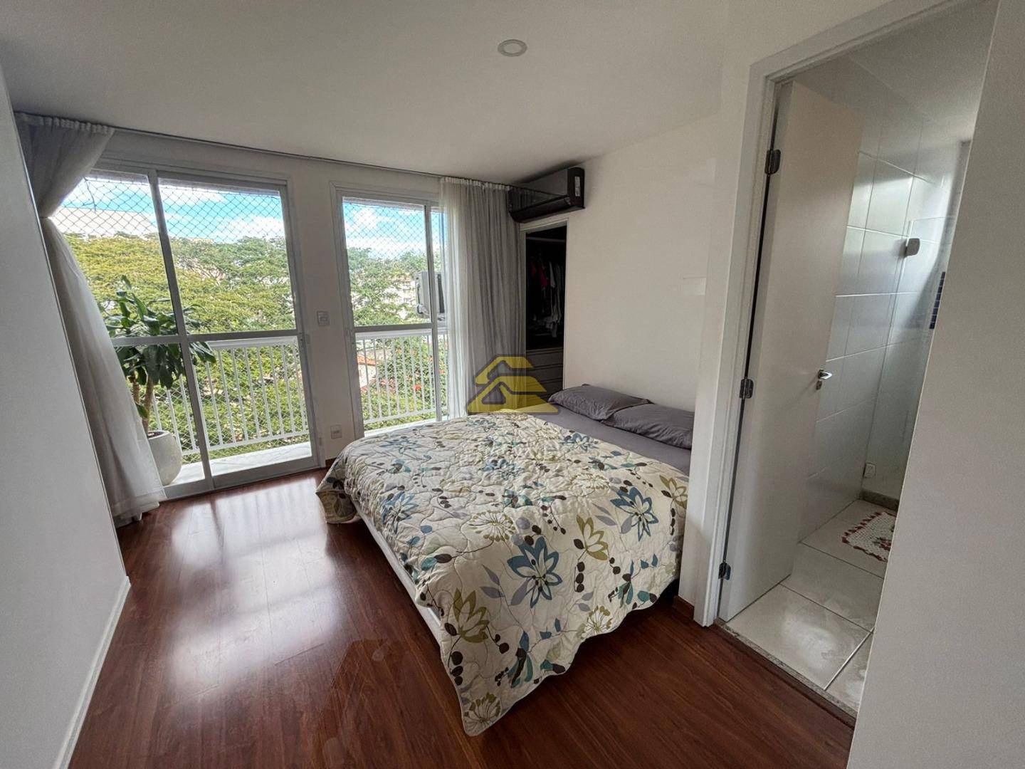 Cobertura à venda com 2 quartos, 200m² - Foto 6