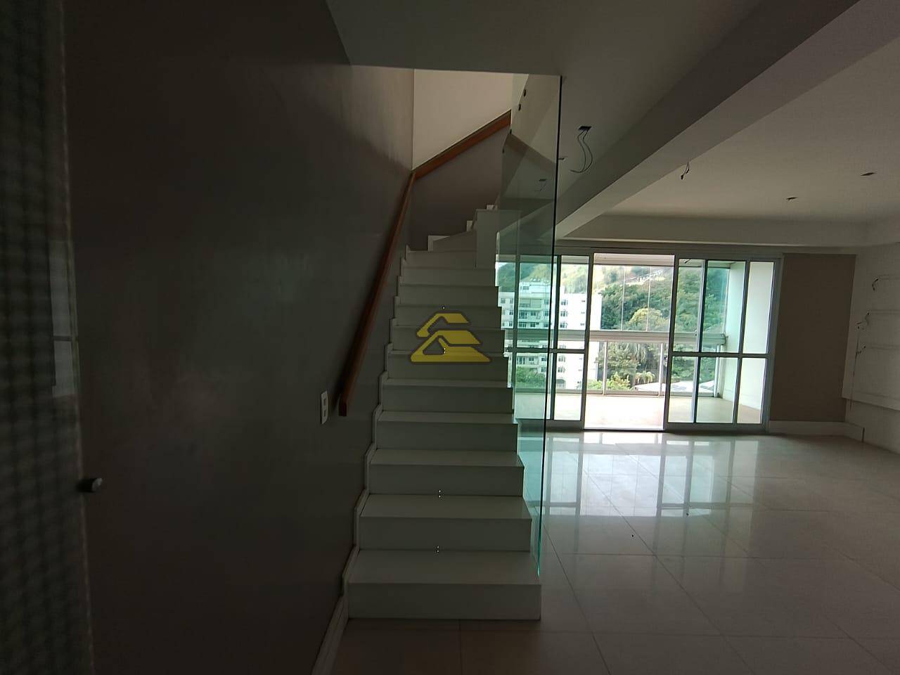 Cobertura à venda com 4 quartos, 233m² - Foto 6