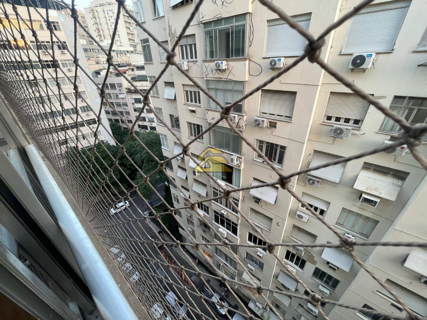 Apartamento para alugar com 3 quartos, 178m² - Foto 9