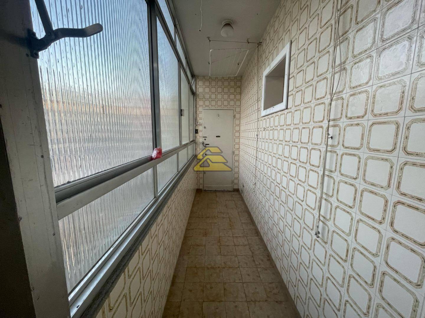 Apartamento para alugar com 3 quartos, 178m² - Foto 28