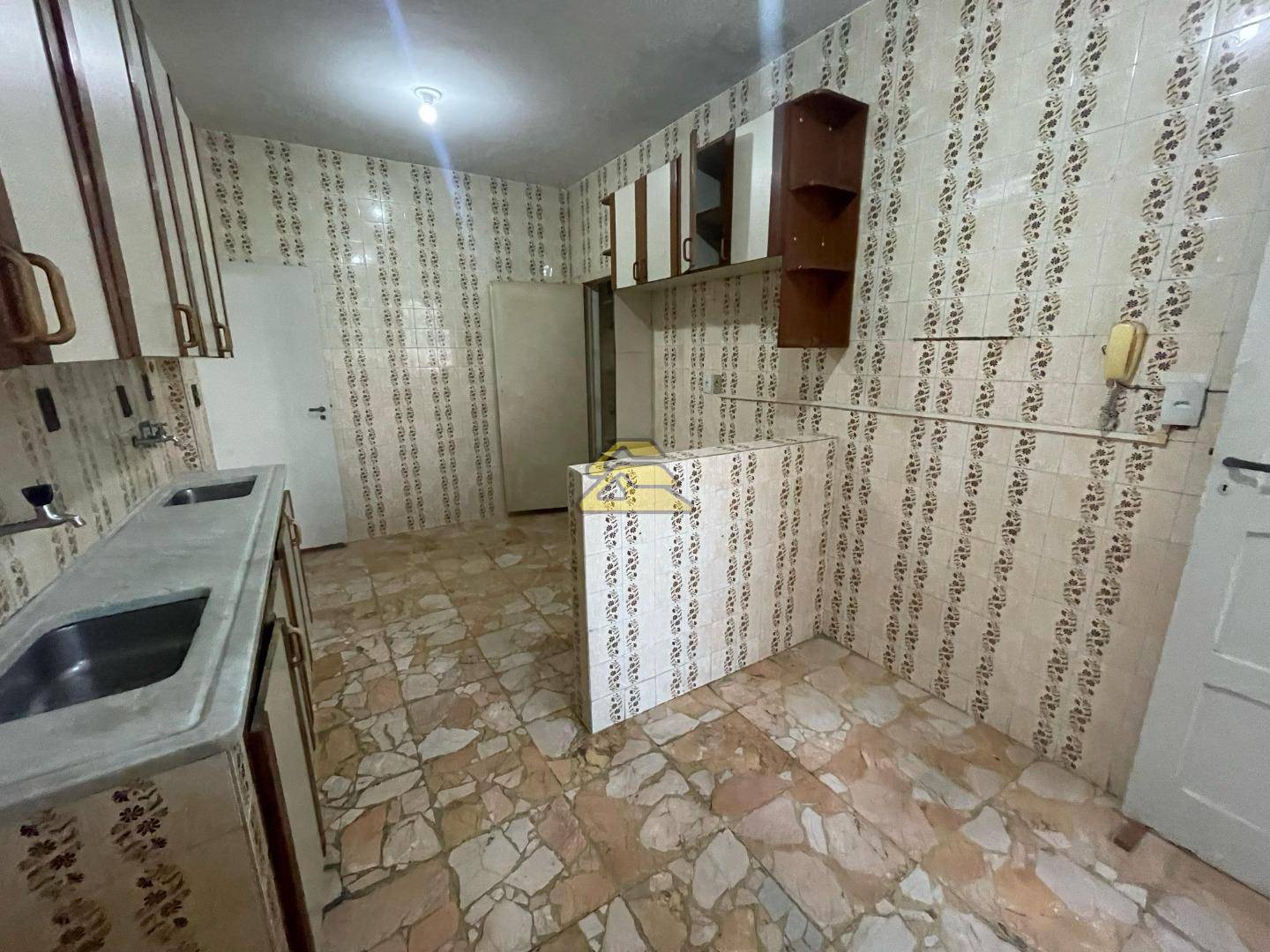 Apartamento para alugar com 3 quartos, 178m² - Foto 23
