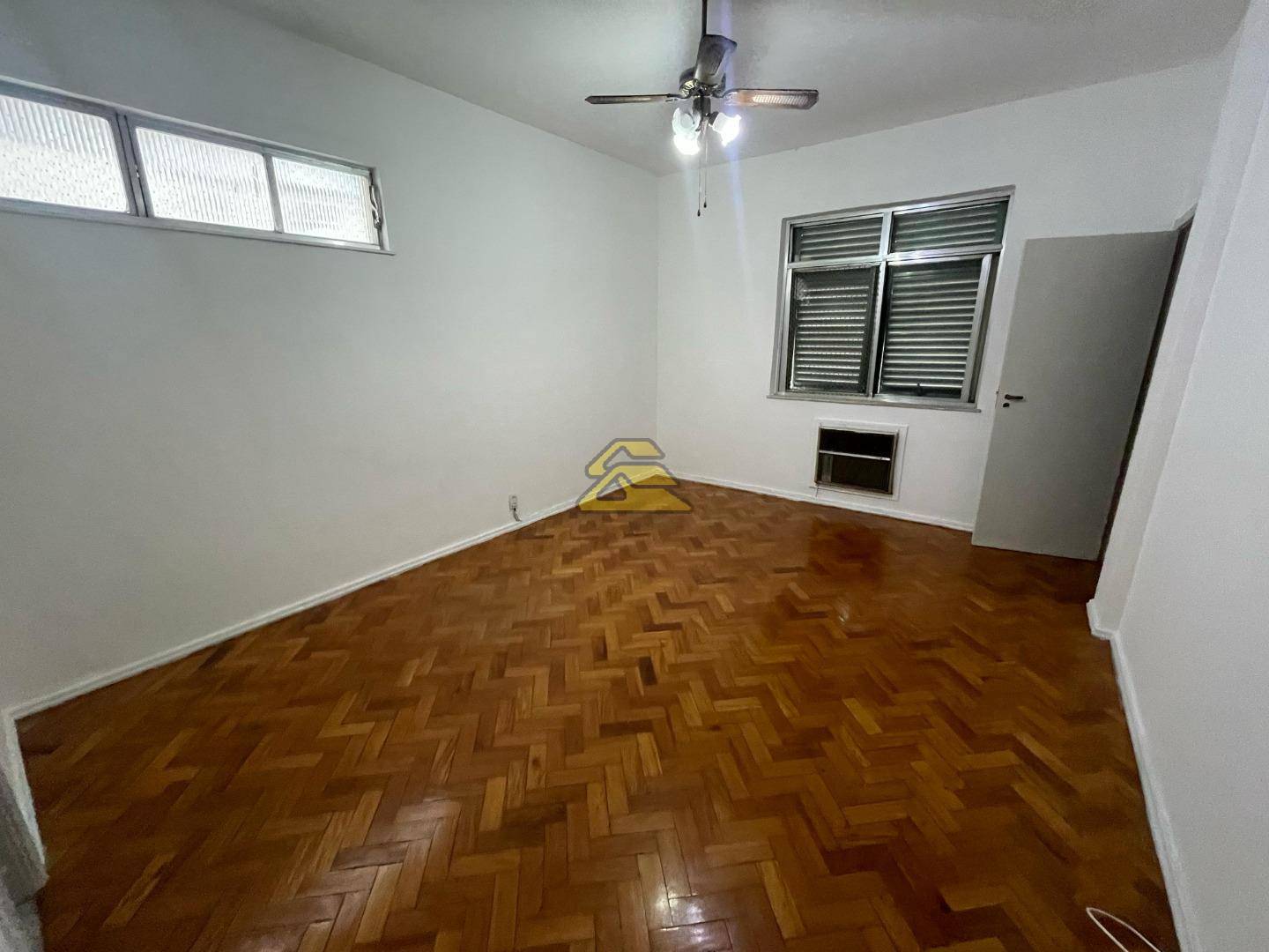 Apartamento para alugar com 3 quartos, 178m² - Foto 16