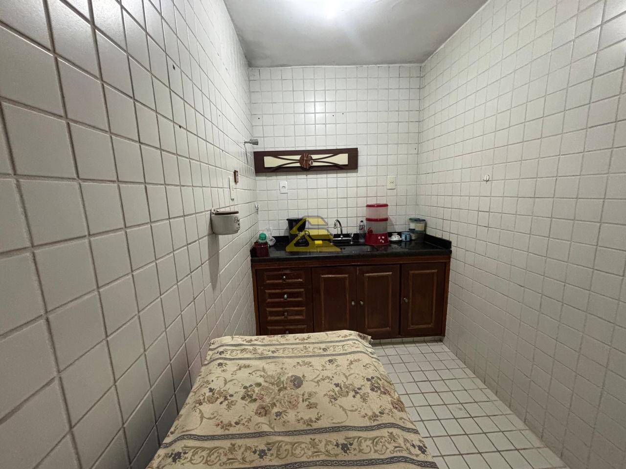 Apartamento à venda com 2 quartos, 65m² - Foto 17