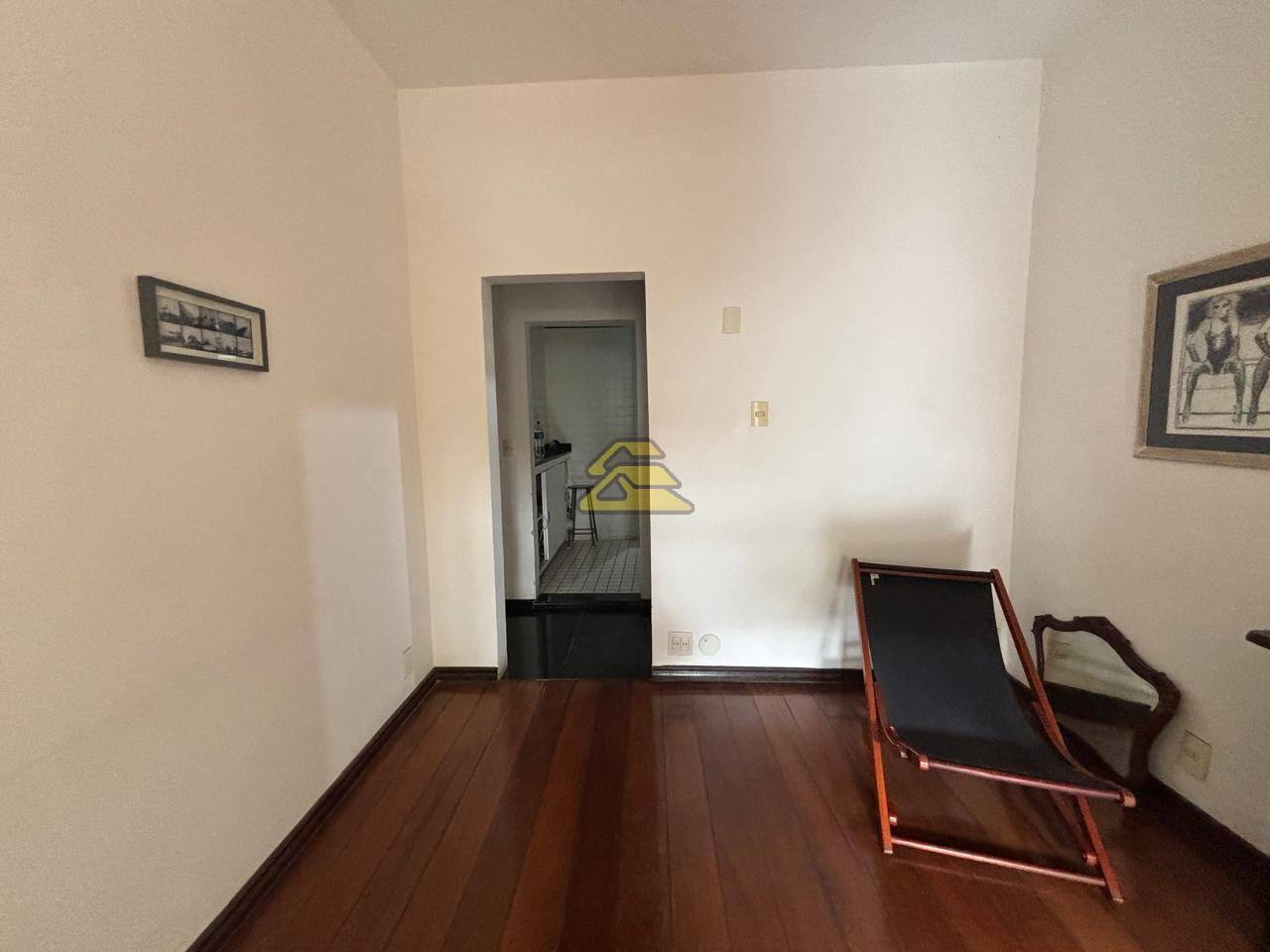 Apartamento à venda com 2 quartos, 65m² - Foto 9