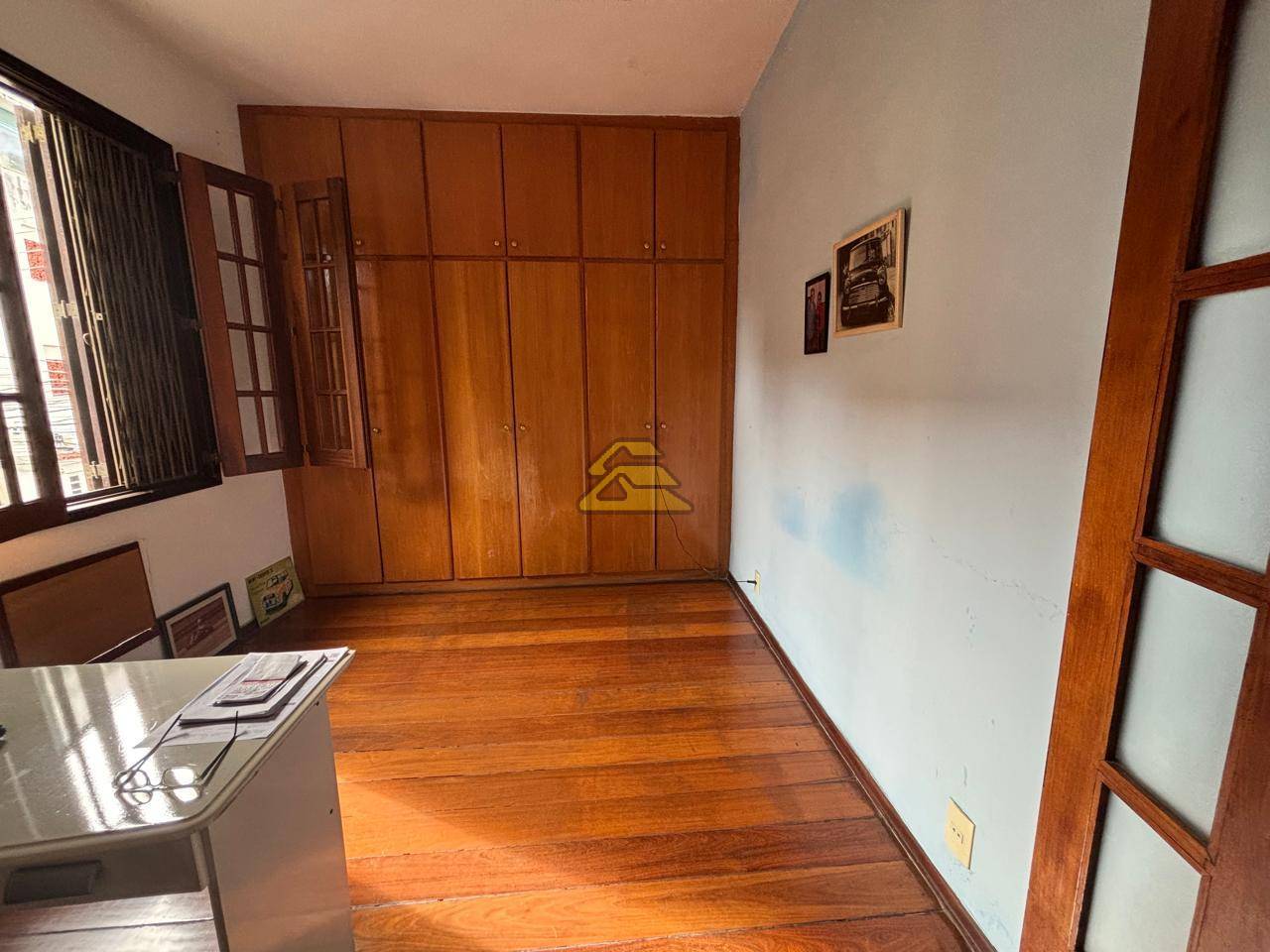 Apartamento à venda com 2 quartos, 65m² - Foto 4