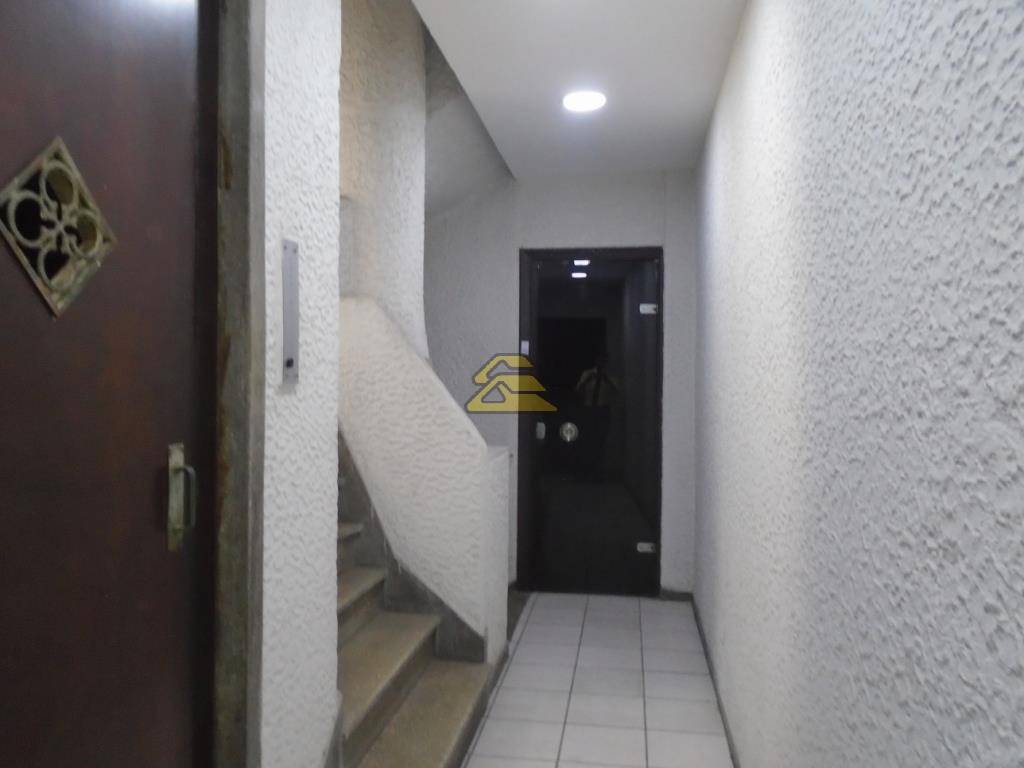 Apartamento para alugar com 1 quarto, 40m² - Foto 17