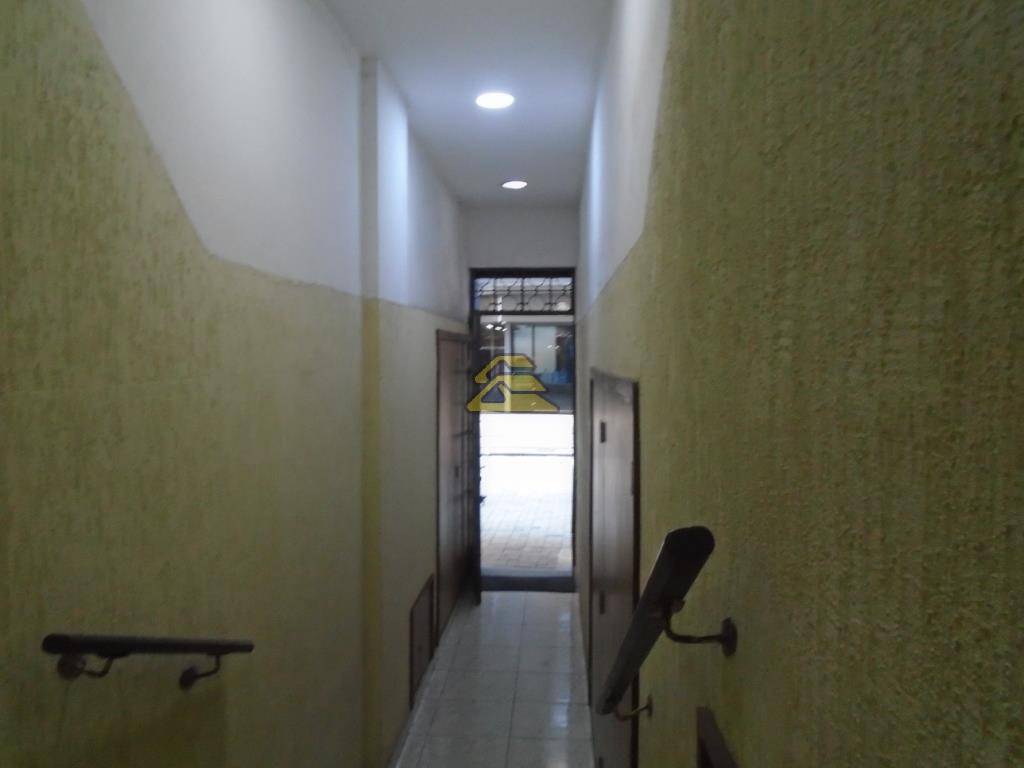 Apartamento para alugar com 1 quarto, 40m² - Foto 21