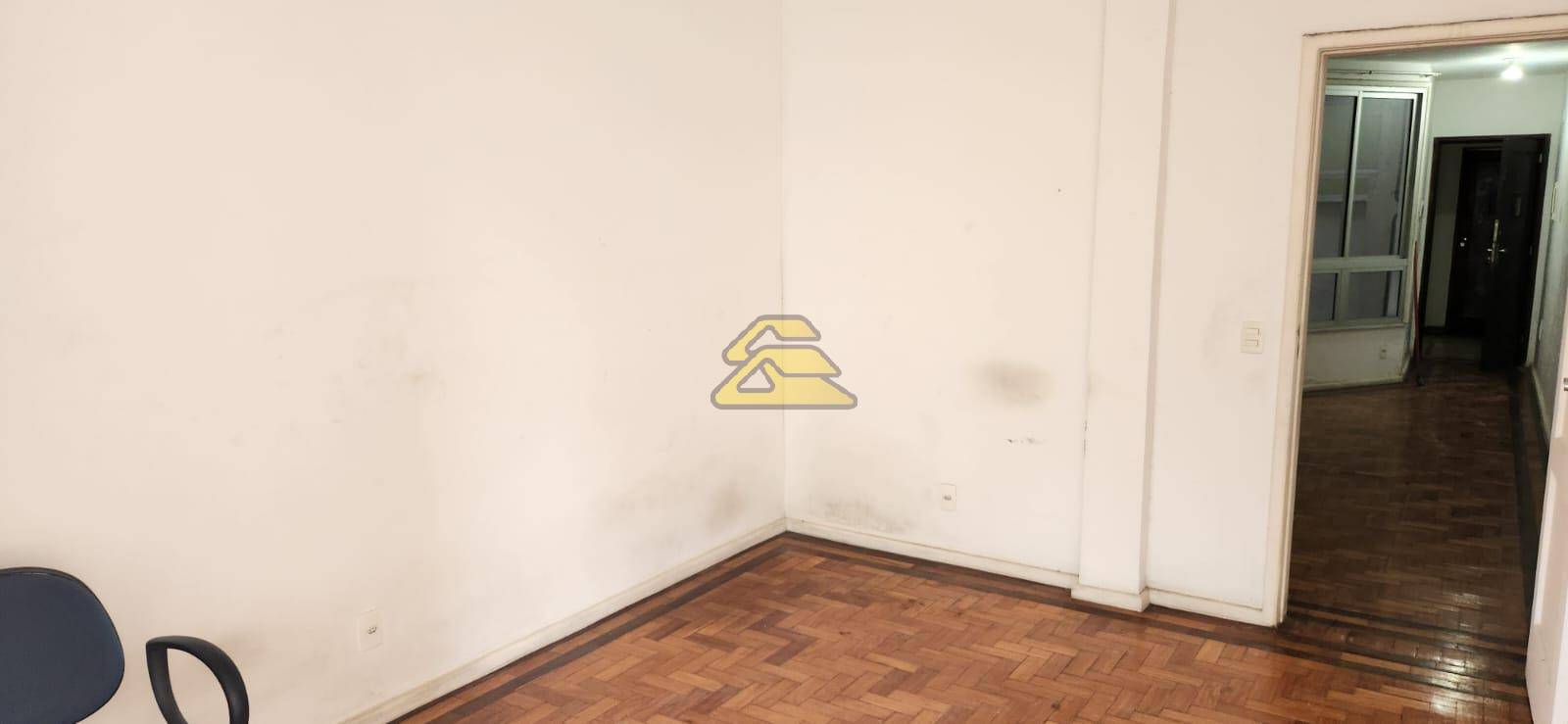 Apartamento à venda com 1 quarto, 42m² - Foto 8