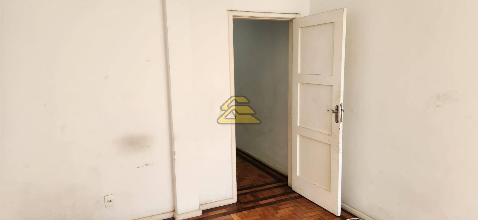 Apartamento à venda com 1 quarto, 42m² - Foto 6