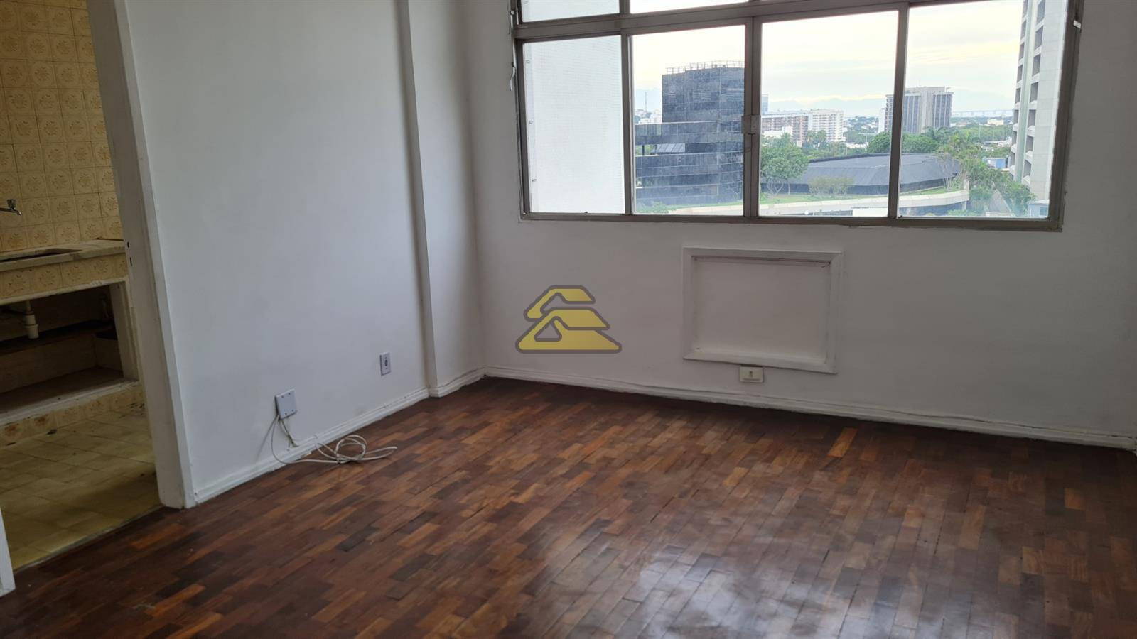 Apartamento à venda com 3 quartos, 83m² - Foto 4