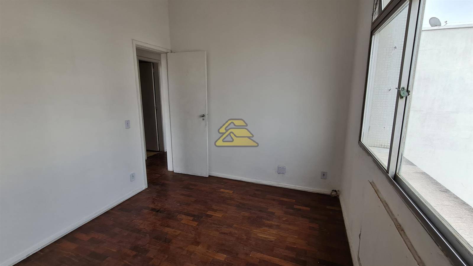 Apartamento à venda com 3 quartos, 83m² - Foto 16