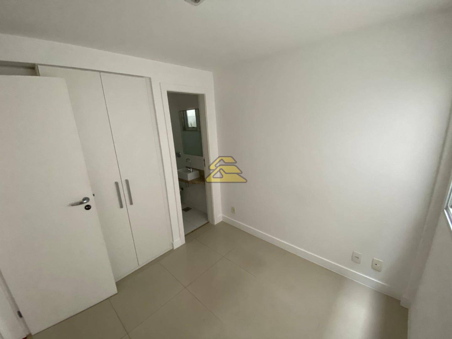 Apartamento para alugar com 3 quartos, 171m² - Foto 12
