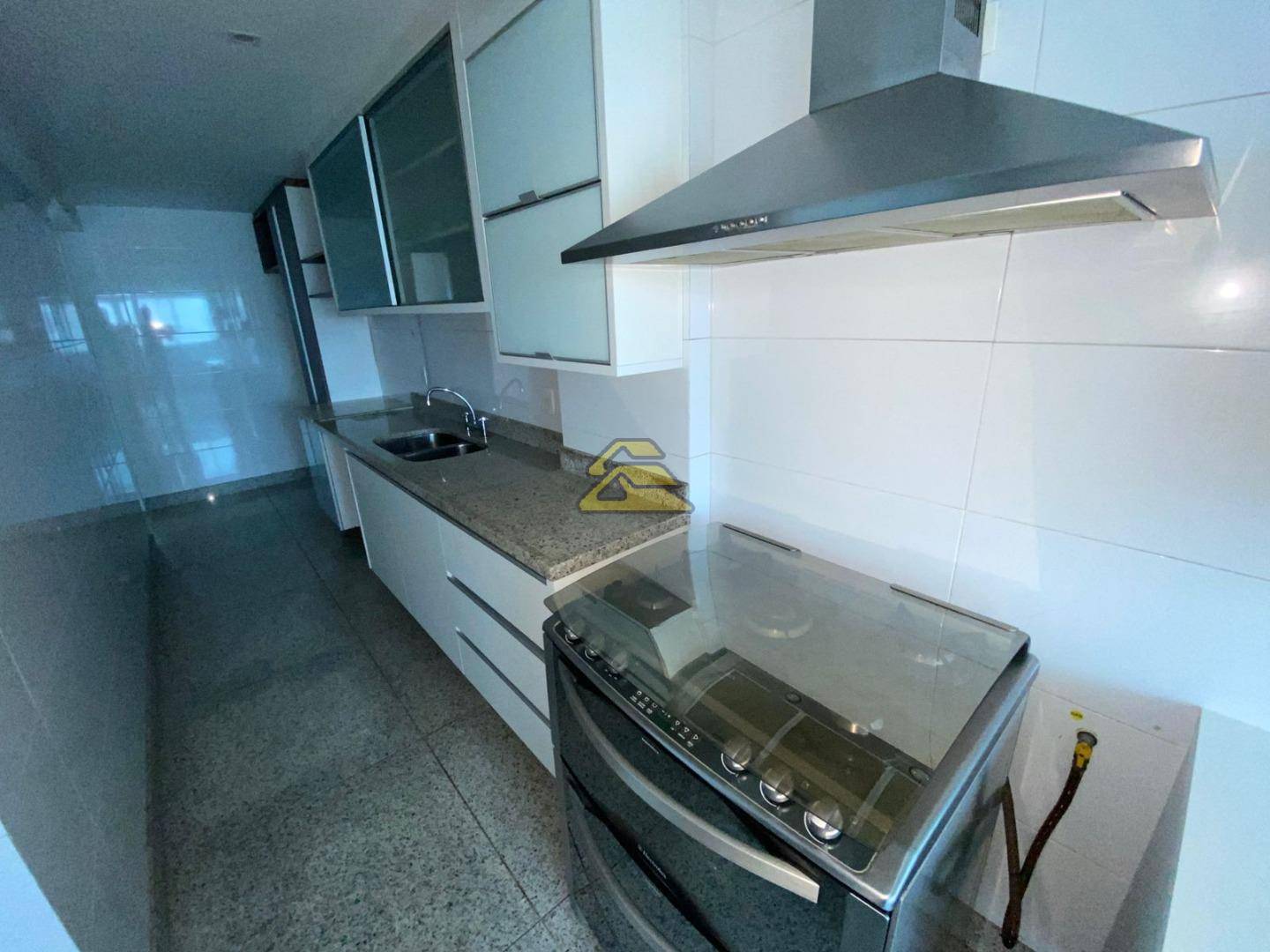 Apartamento para alugar com 3 quartos, 171m² - Foto 29