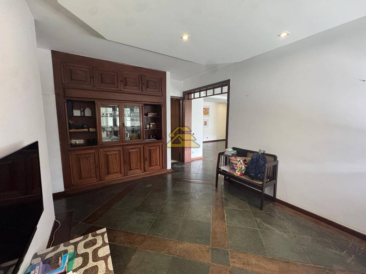 Apartamento à venda com 5 quartos, 301m² - Foto 11