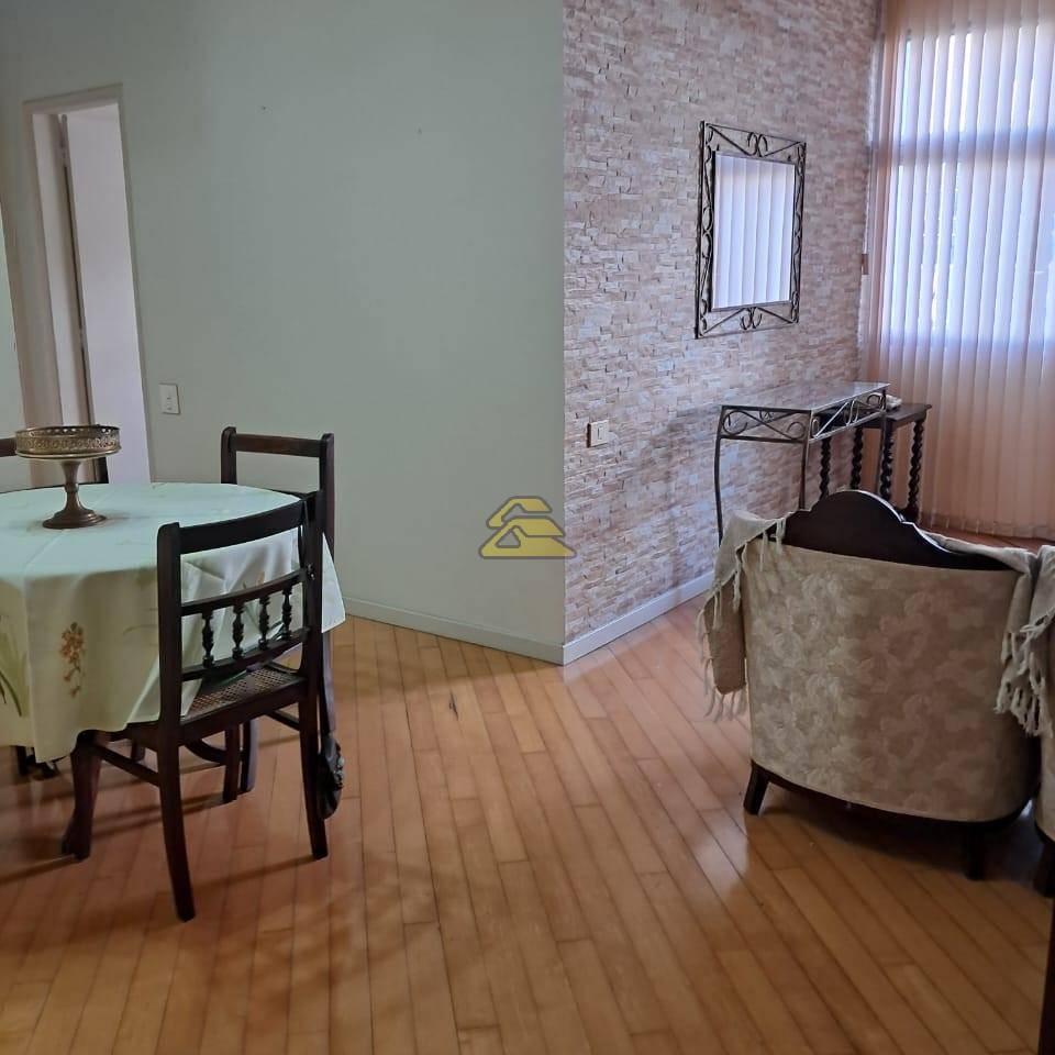 Apartamento à venda com 2 quartos, 64m² - Foto 2
