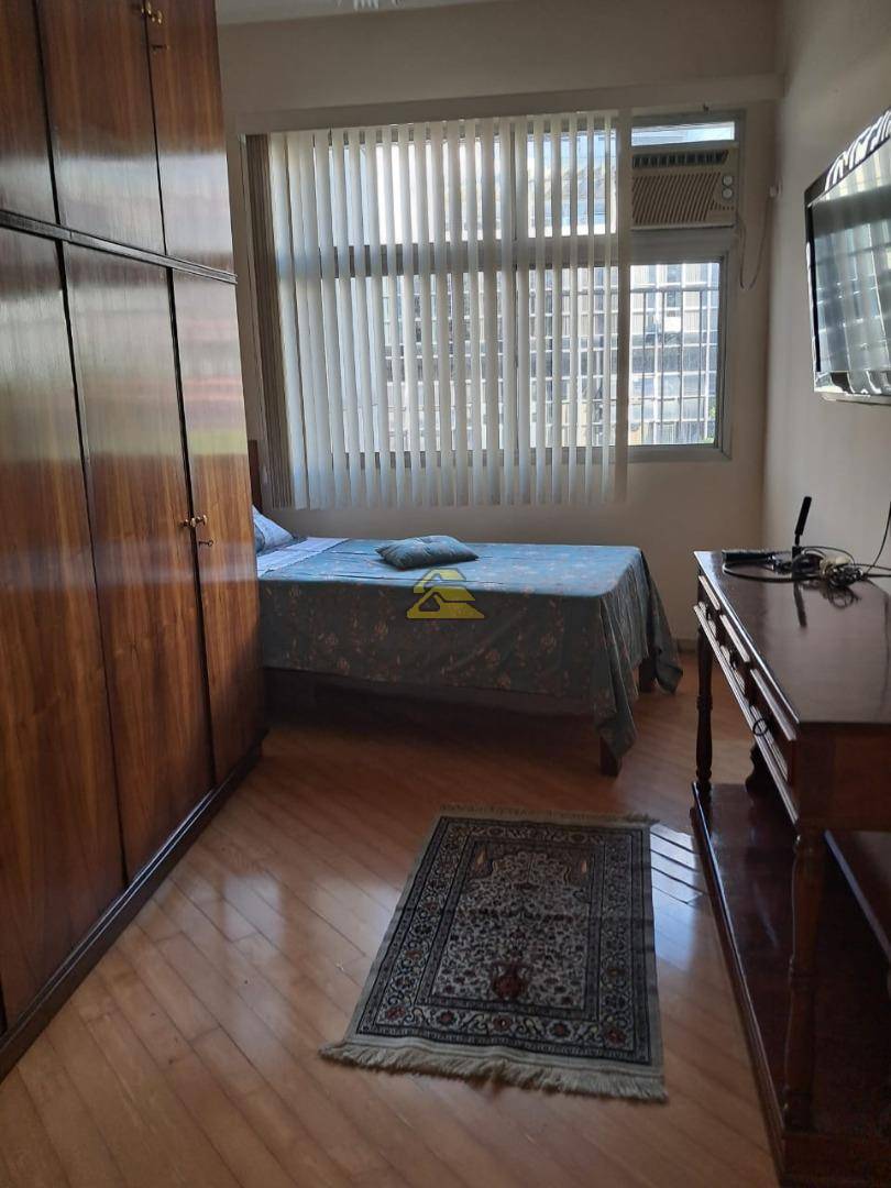Apartamento à venda com 2 quartos, 64m² - Foto 12