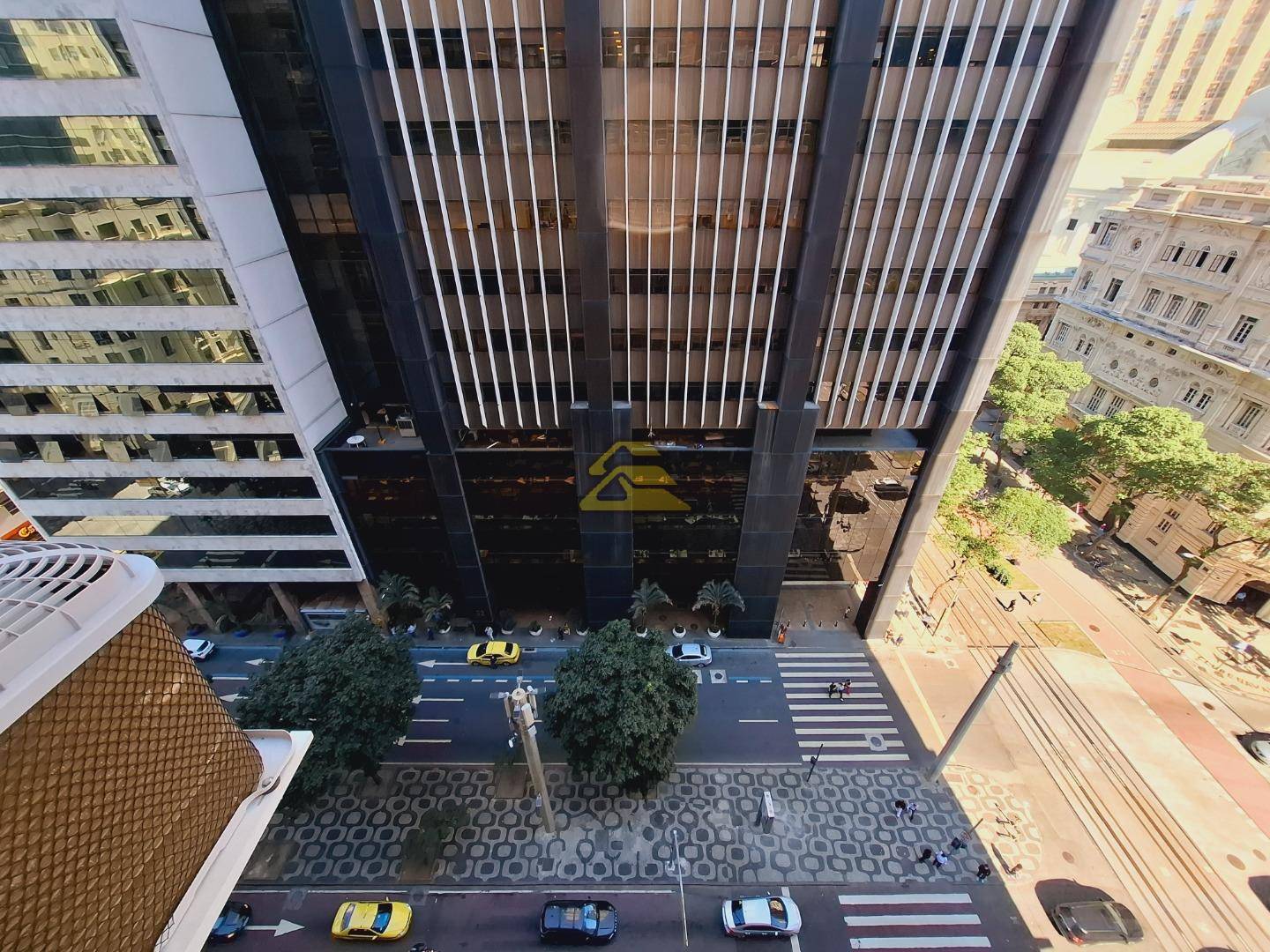 Apartamento à venda com 1 quarto, 32m² - Foto 10