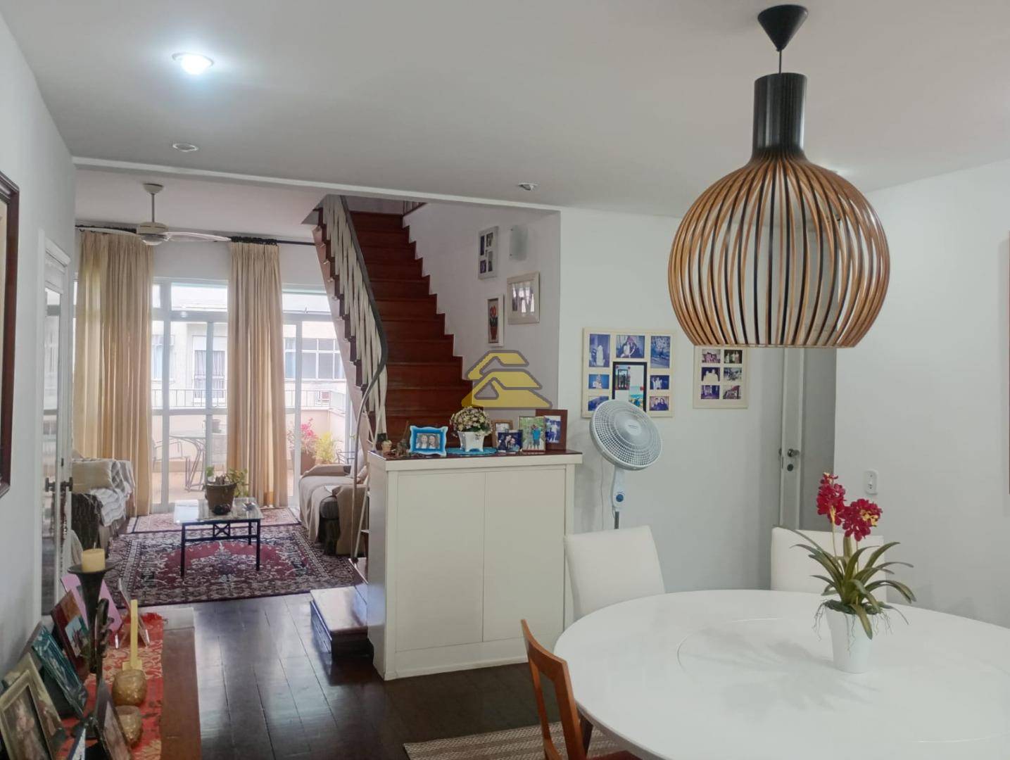 Cobertura à venda com 4 quartos, 206m² - Foto 1
