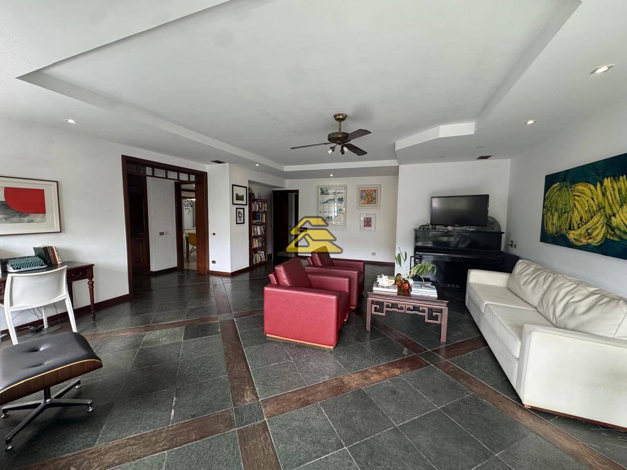 Apartamento à venda com 5 quartos, 301m² - Foto 2