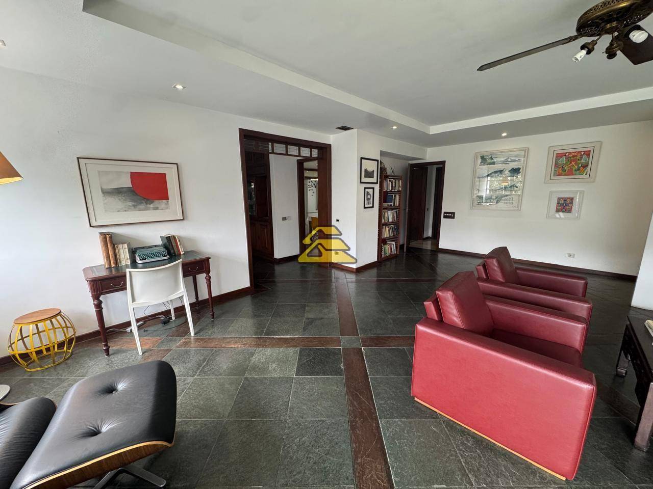Apartamento à venda com 5 quartos, 301m² - Foto 8