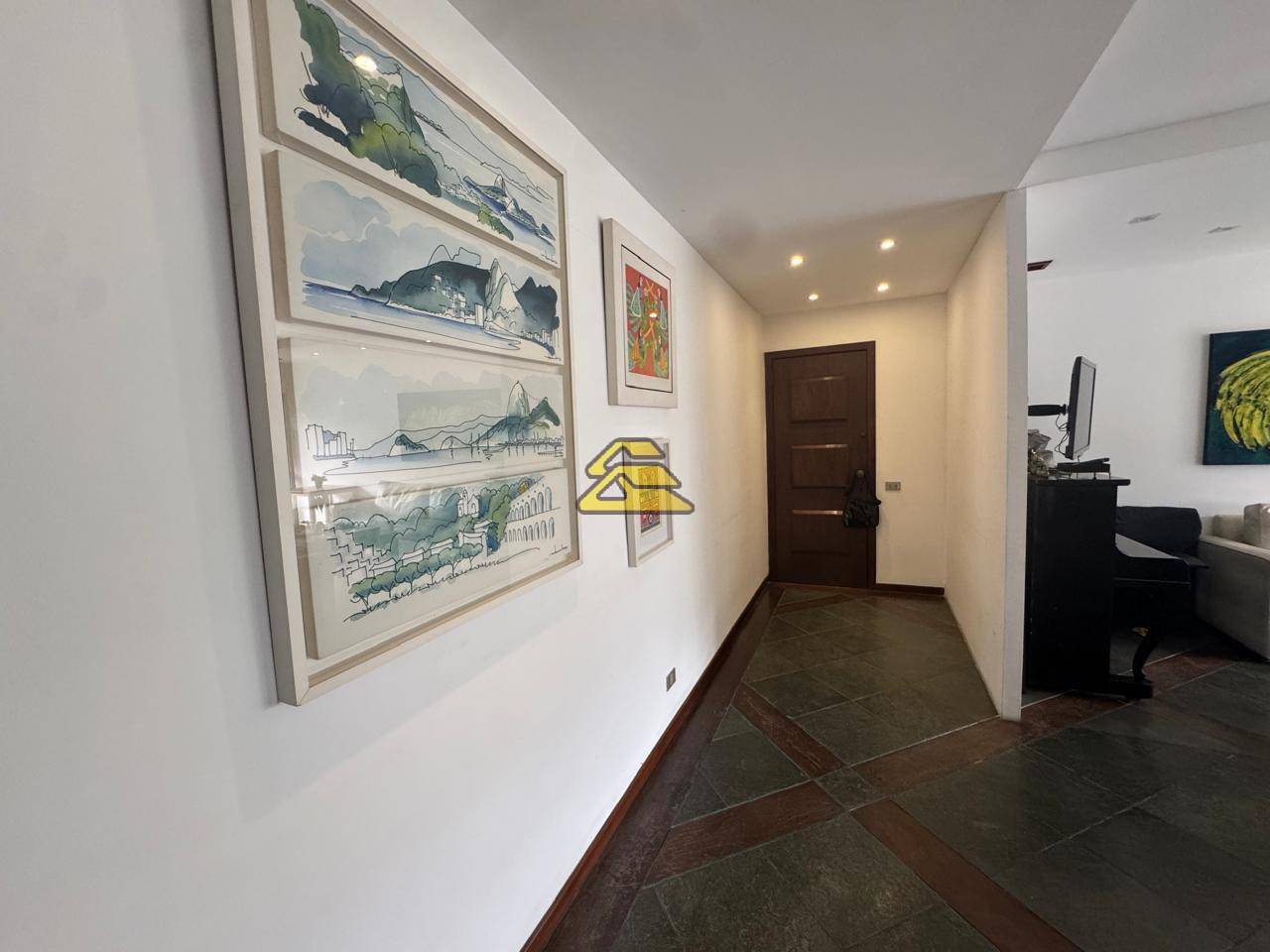 Apartamento à venda com 5 quartos, 301m² - Foto 9