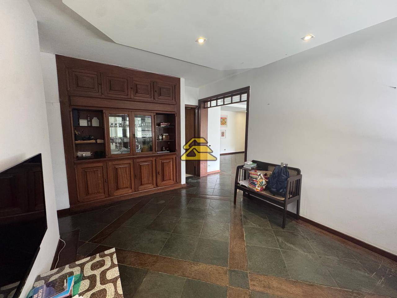Apartamento à venda com 5 quartos, 301m² - Foto 11