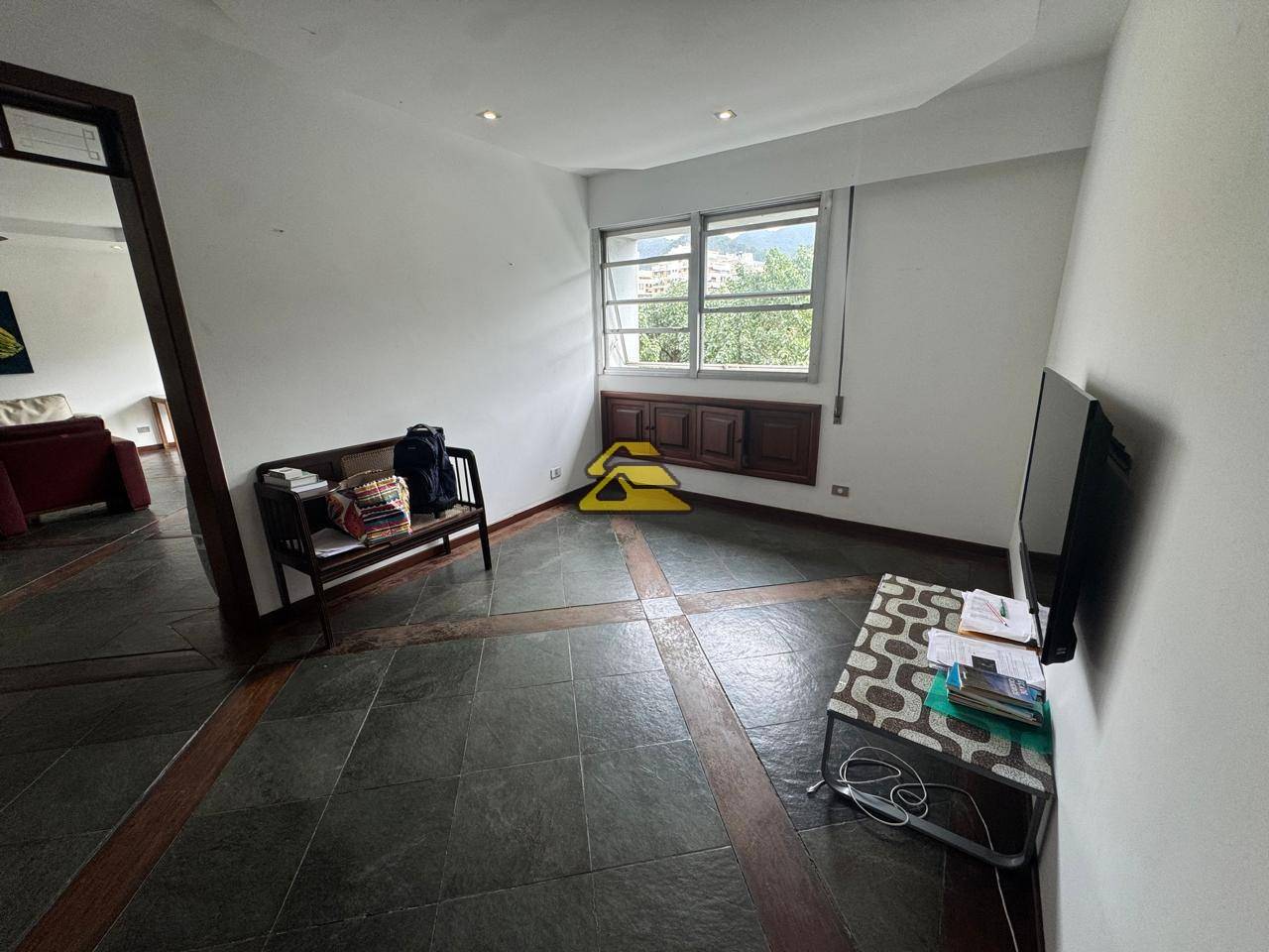 Apartamento à venda com 5 quartos, 301m² - Foto 12