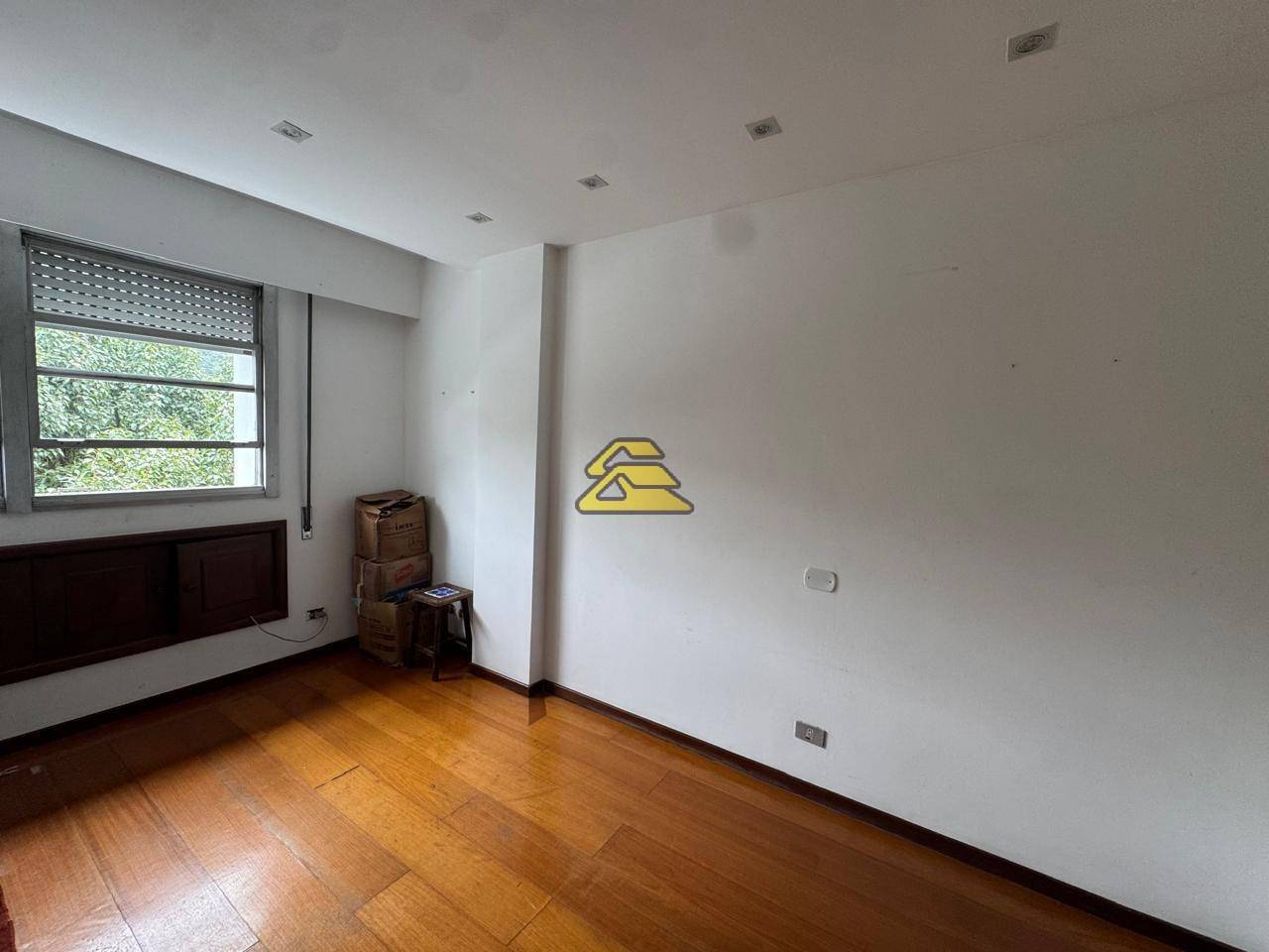 Apartamento à venda com 5 quartos, 301m² - Foto 14