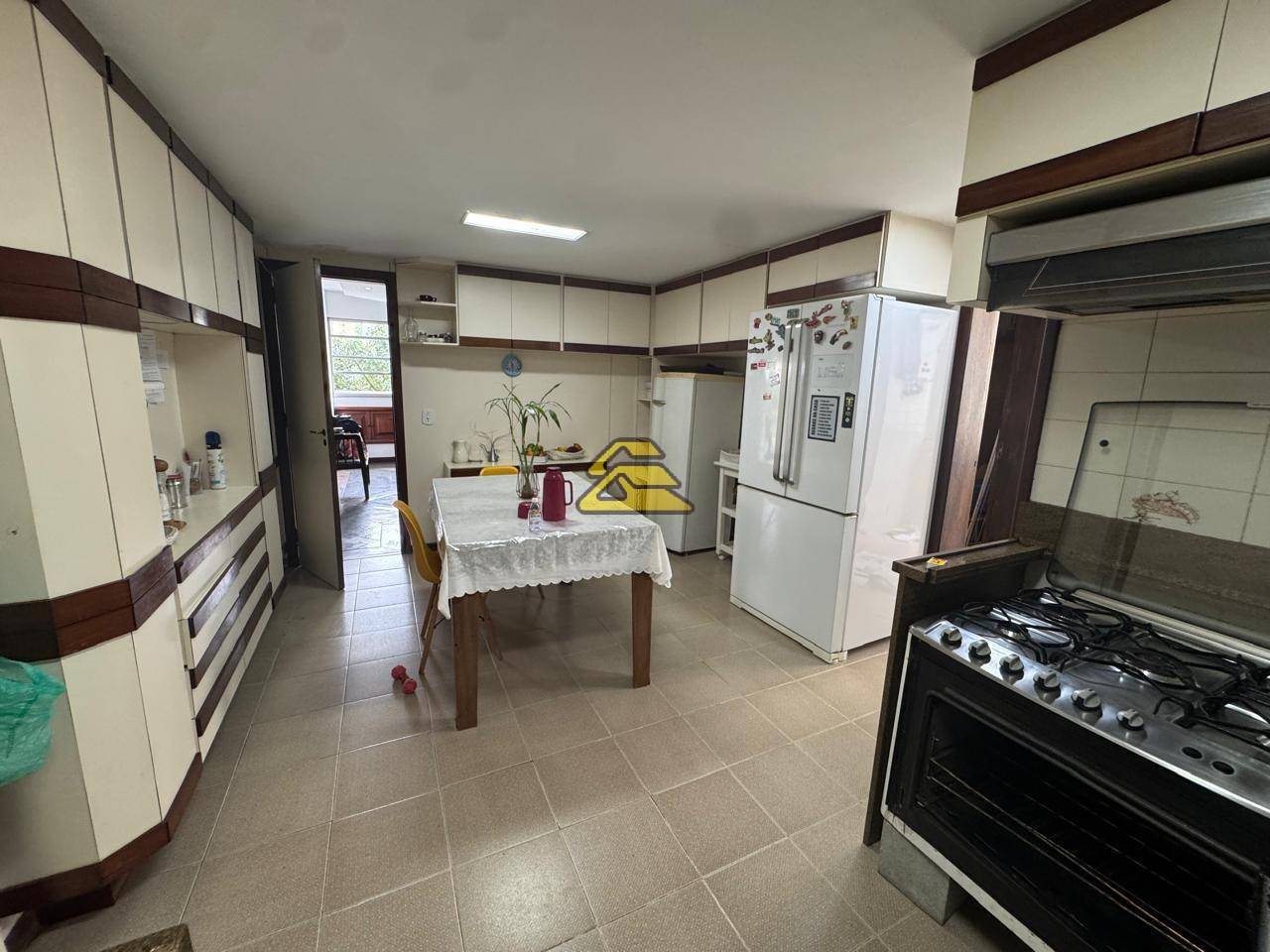 Apartamento à venda com 5 quartos, 301m² - Foto 16