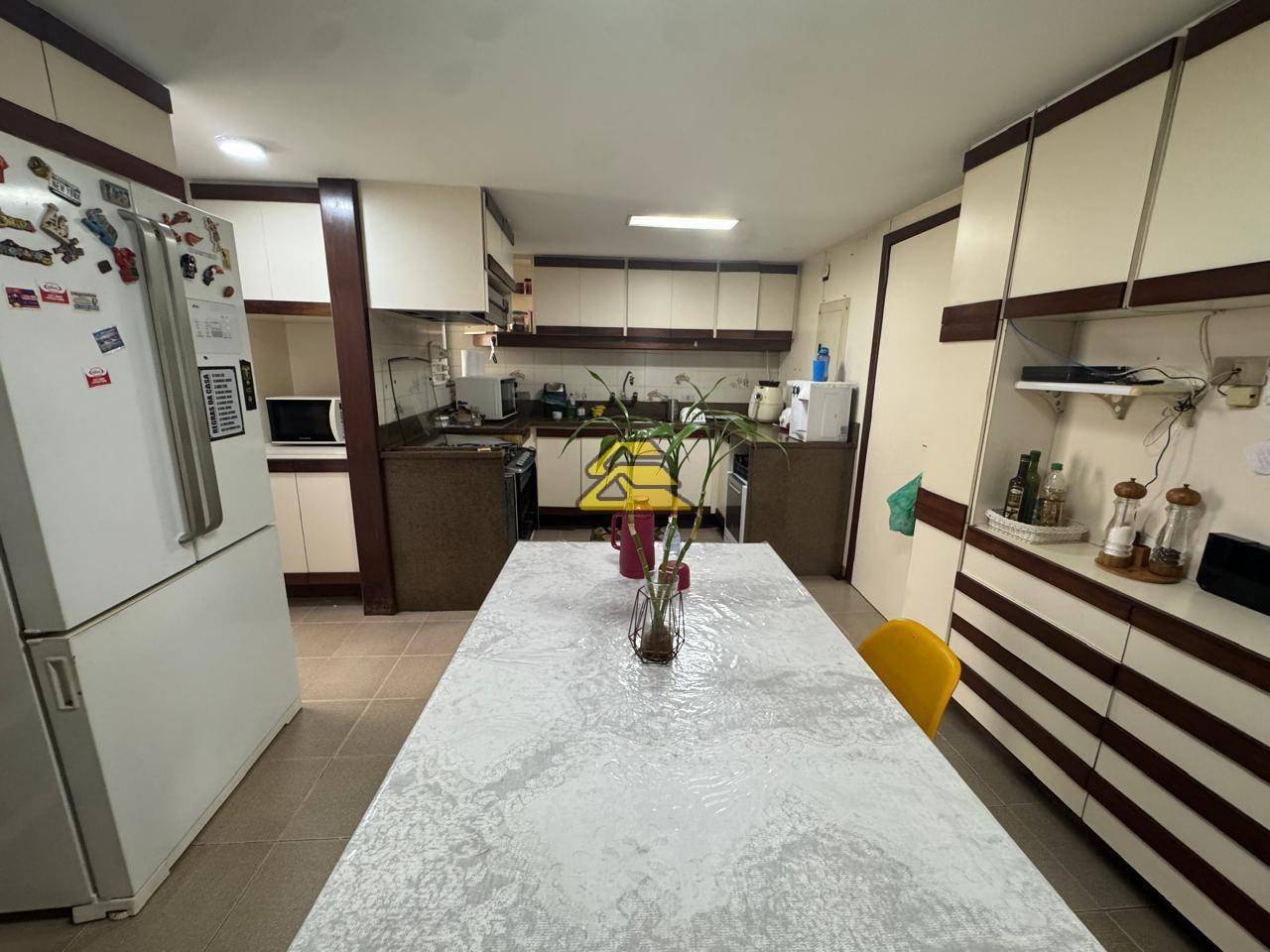 Apartamento à venda com 5 quartos, 301m² - Foto 18