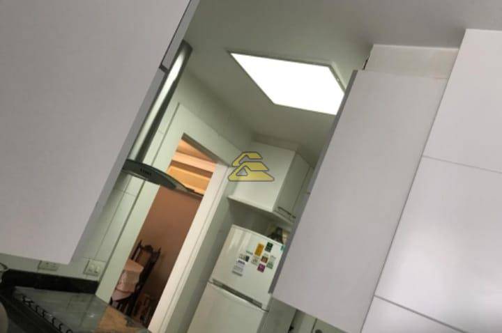 Apartamento à venda com 3 quartos, 85m² - Foto 9