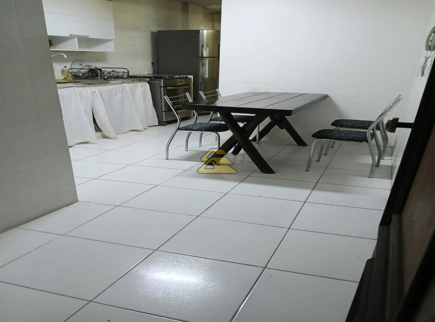 Apartamento à venda com 2 quartos, 60m² - Foto 11