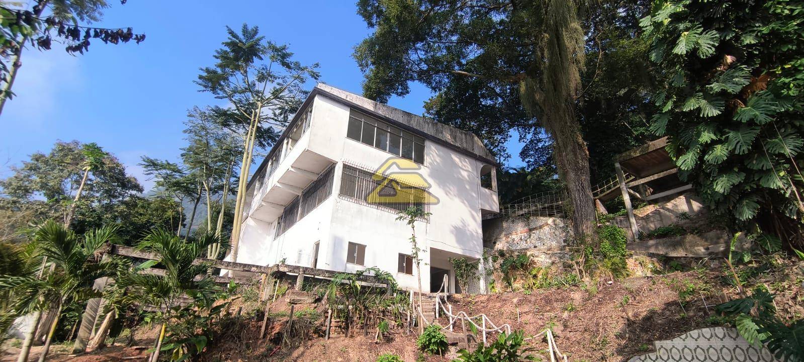 Casa à venda com 9 quartos, 669m² - Foto 2