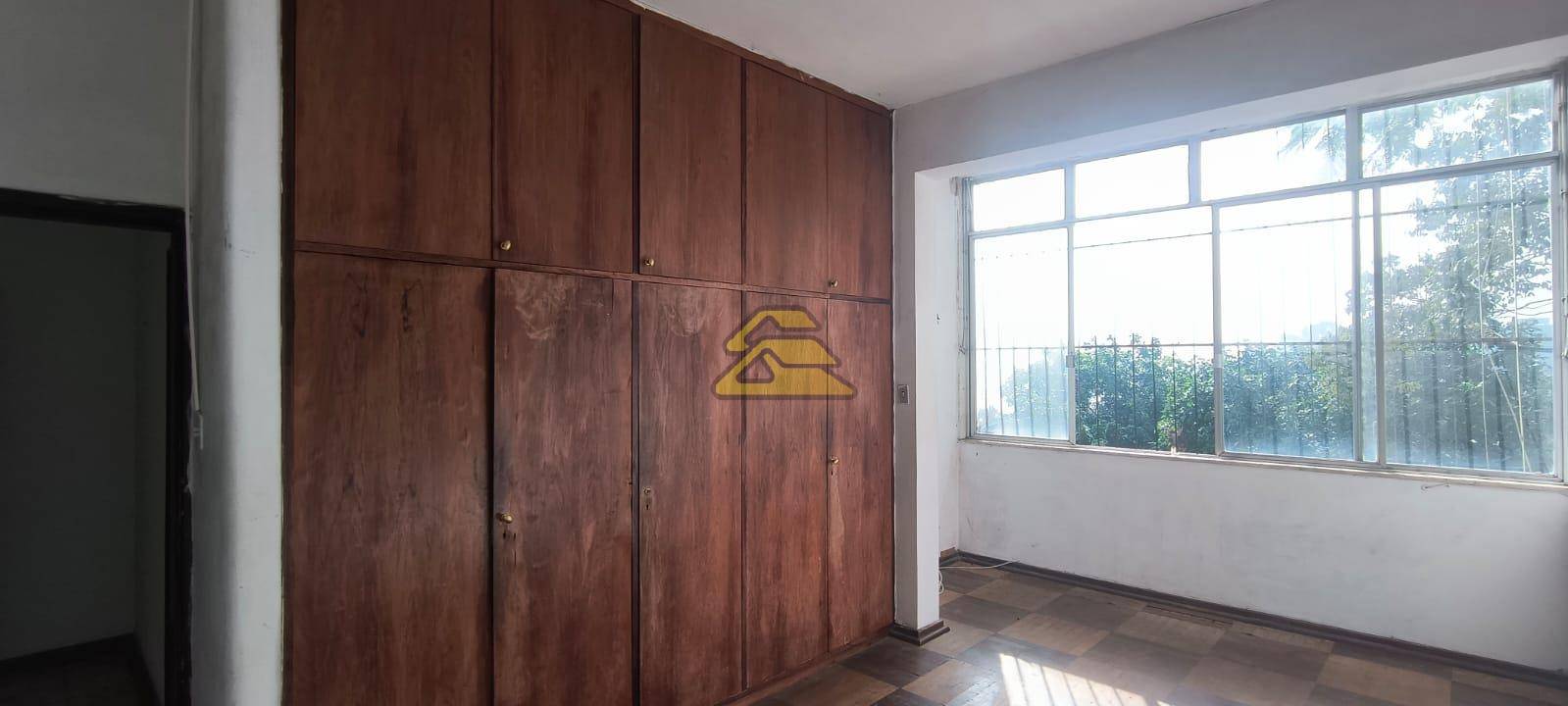 Casa à venda com 9 quartos, 669m² - Foto 26
