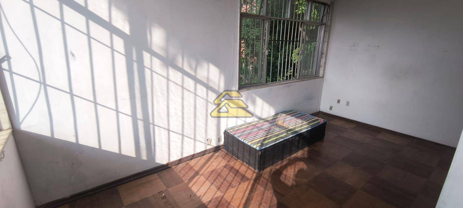 Casa à venda com 9 quartos, 669m² - Foto 28