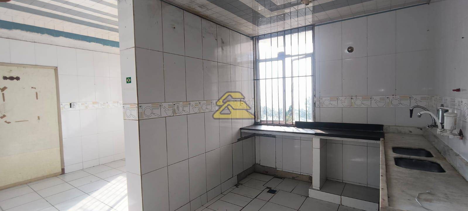 Casa à venda com 9 quartos, 669m² - Foto 33