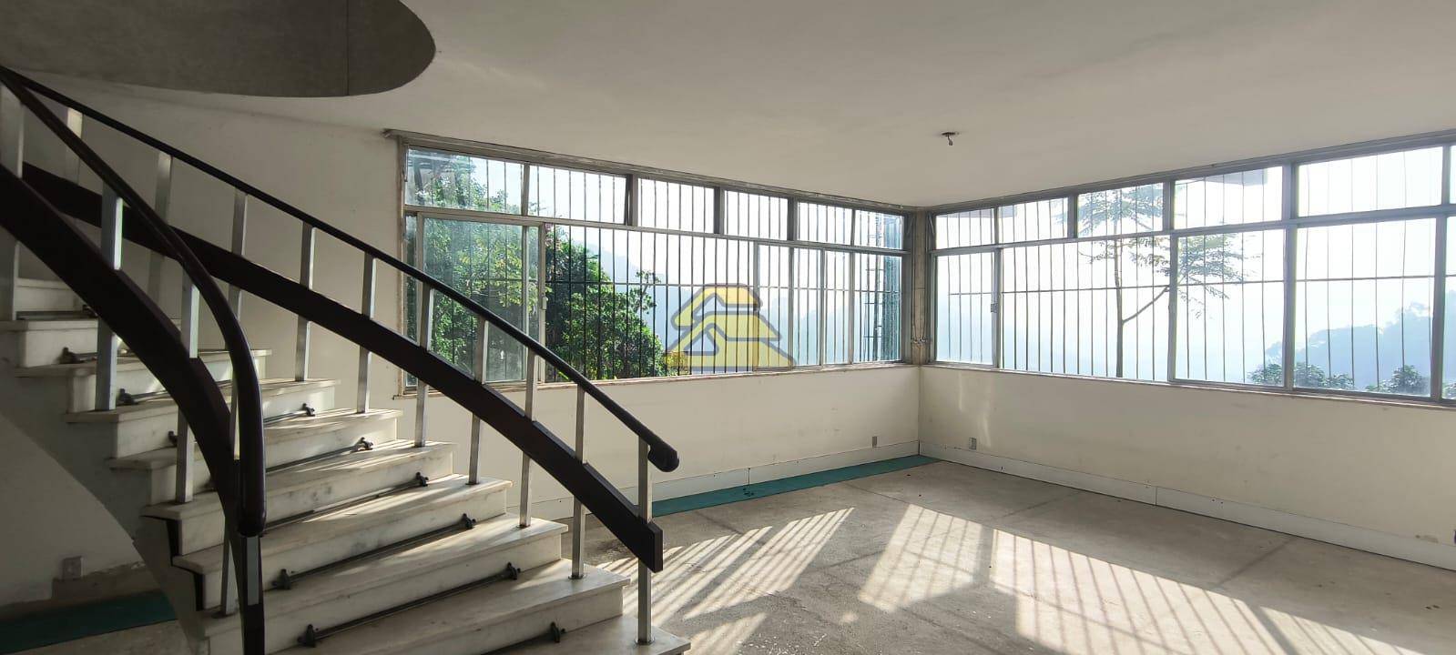 Casa à venda com 9 quartos, 669m² - Foto 11
