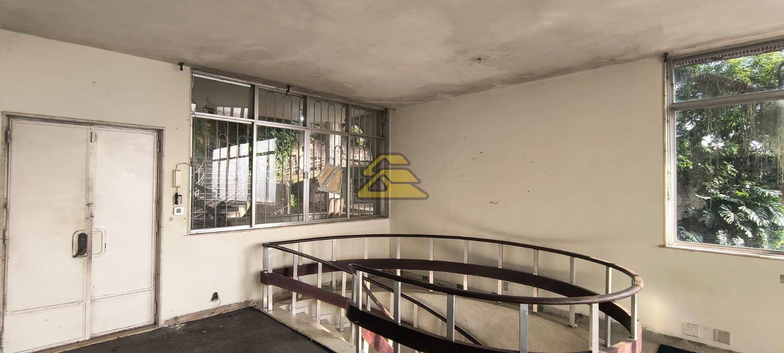 Casa à venda com 9 quartos, 669m² - Foto 39