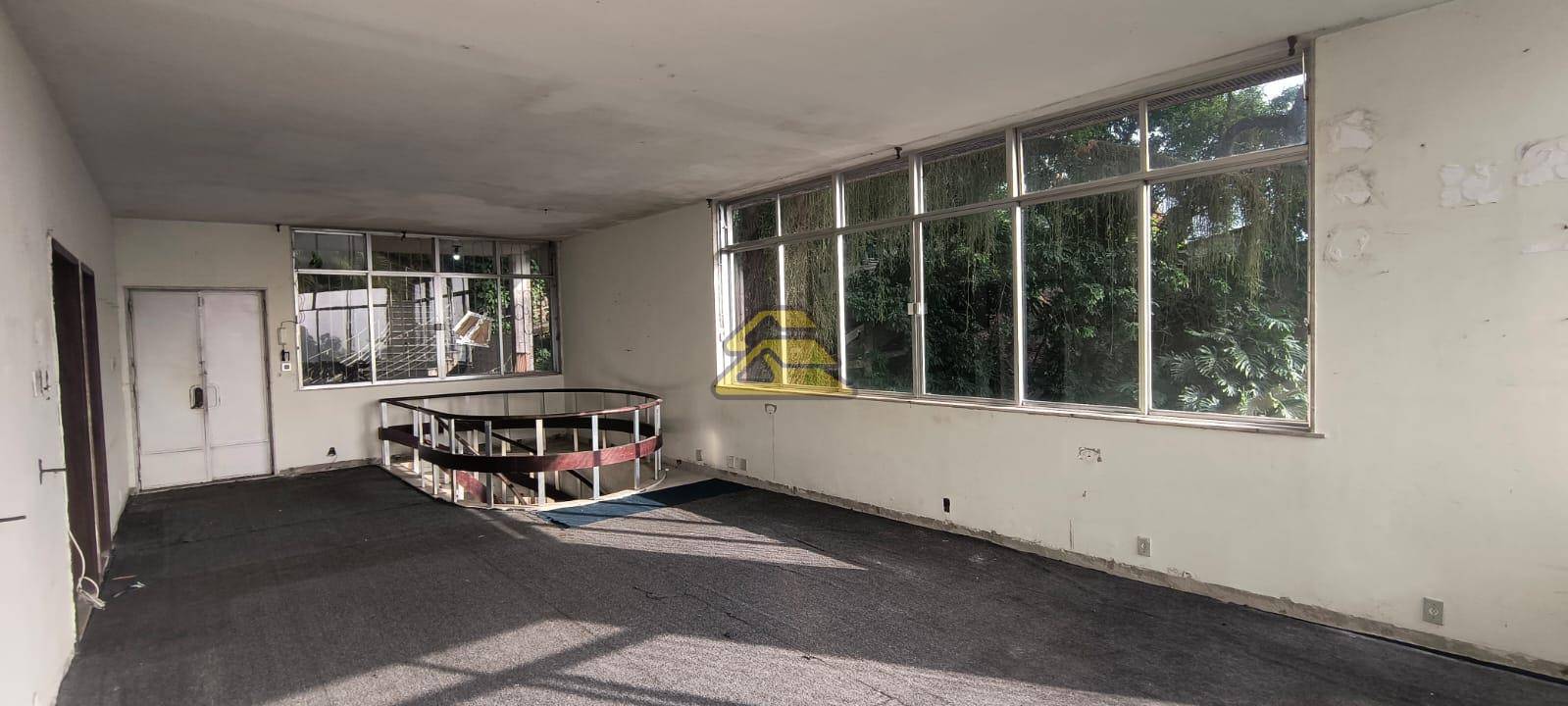 Casa à venda com 9 quartos, 669m² - Foto 41