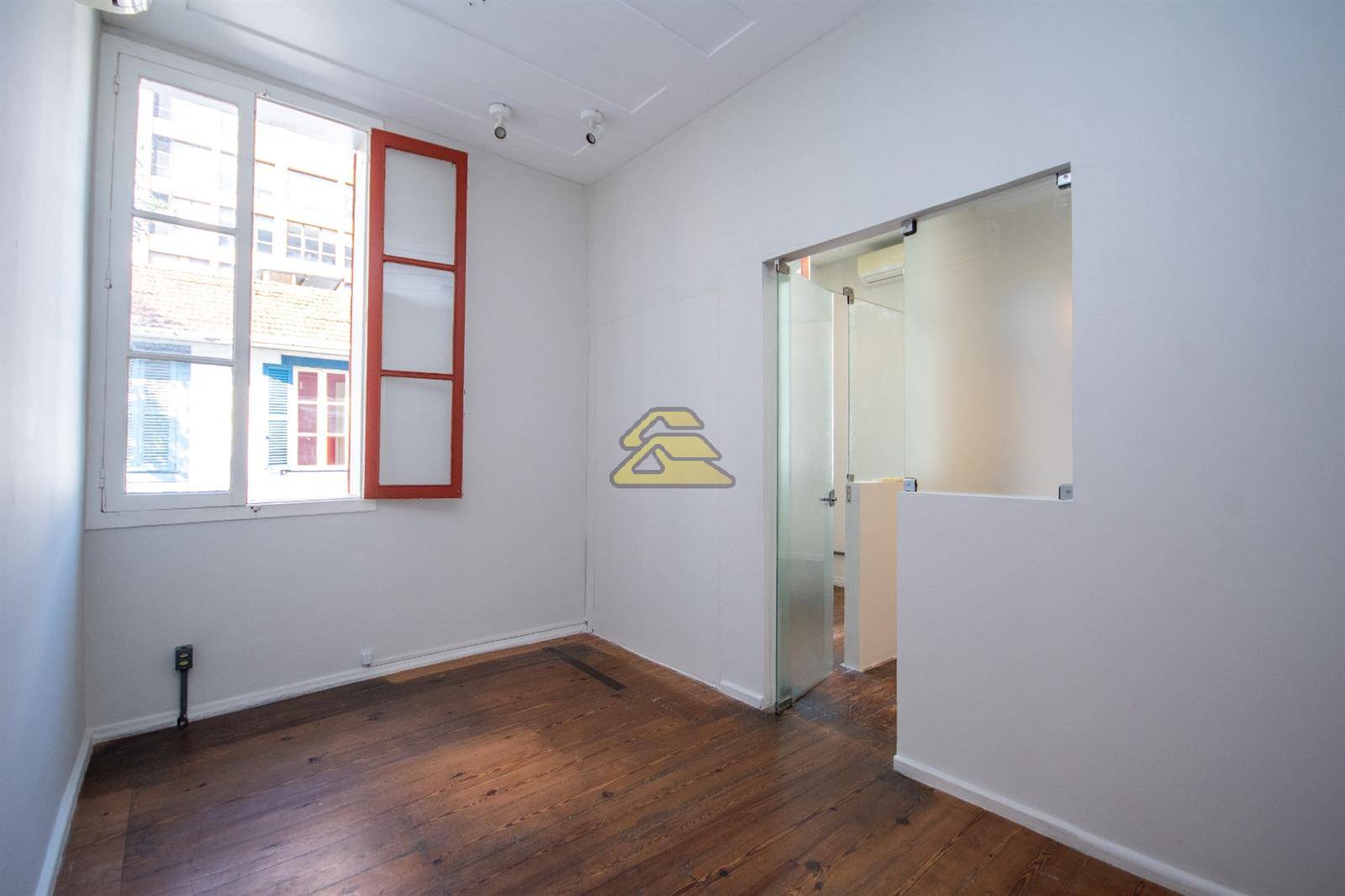 Prédio Inteiro para alugar com 13 quartos, 433m² - Foto 9