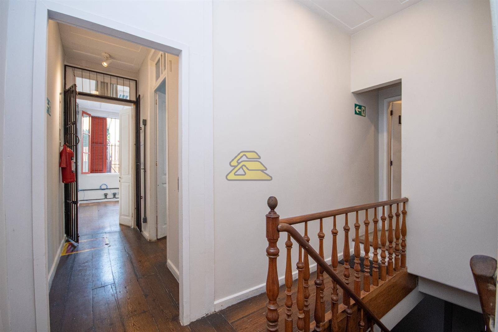 Prédio Inteiro para alugar com 13 quartos, 433m² - Foto 11