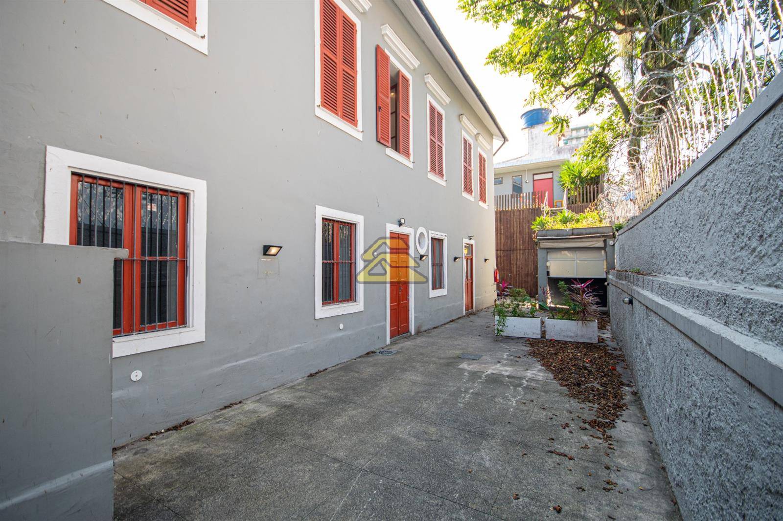 Prédio Inteiro para alugar com 13 quartos, 433m² - Foto 41