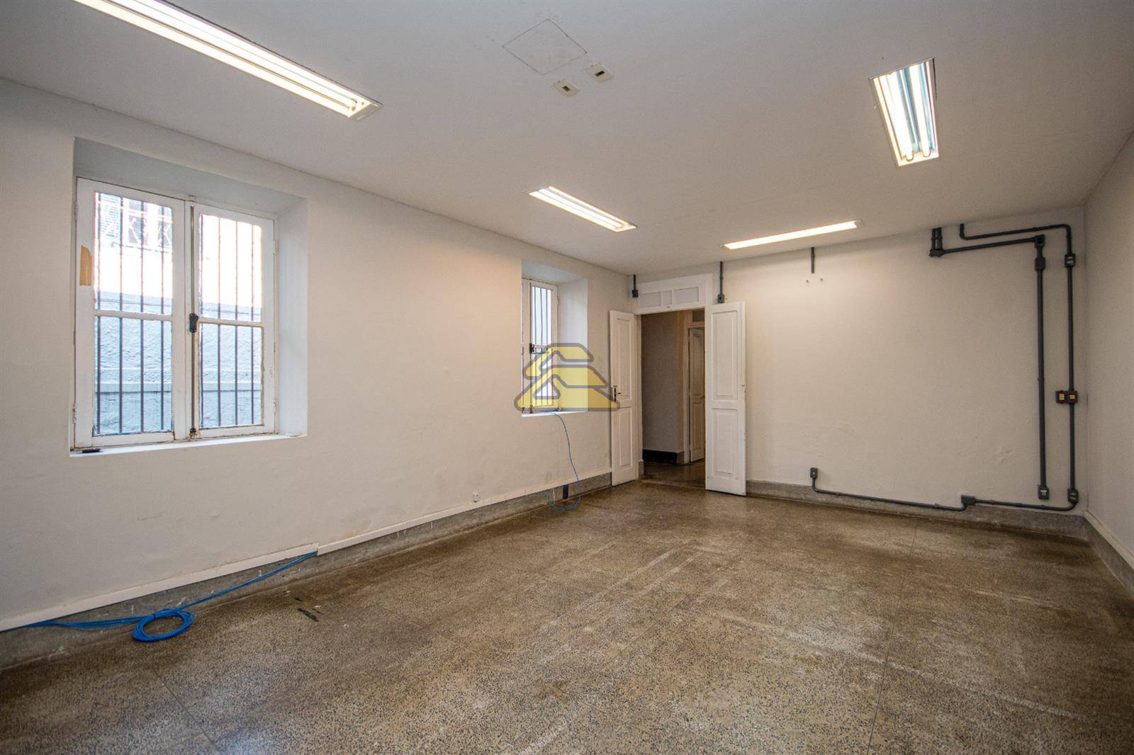 Prédio Inteiro para alugar com 13 quartos, 433m² - Foto 19