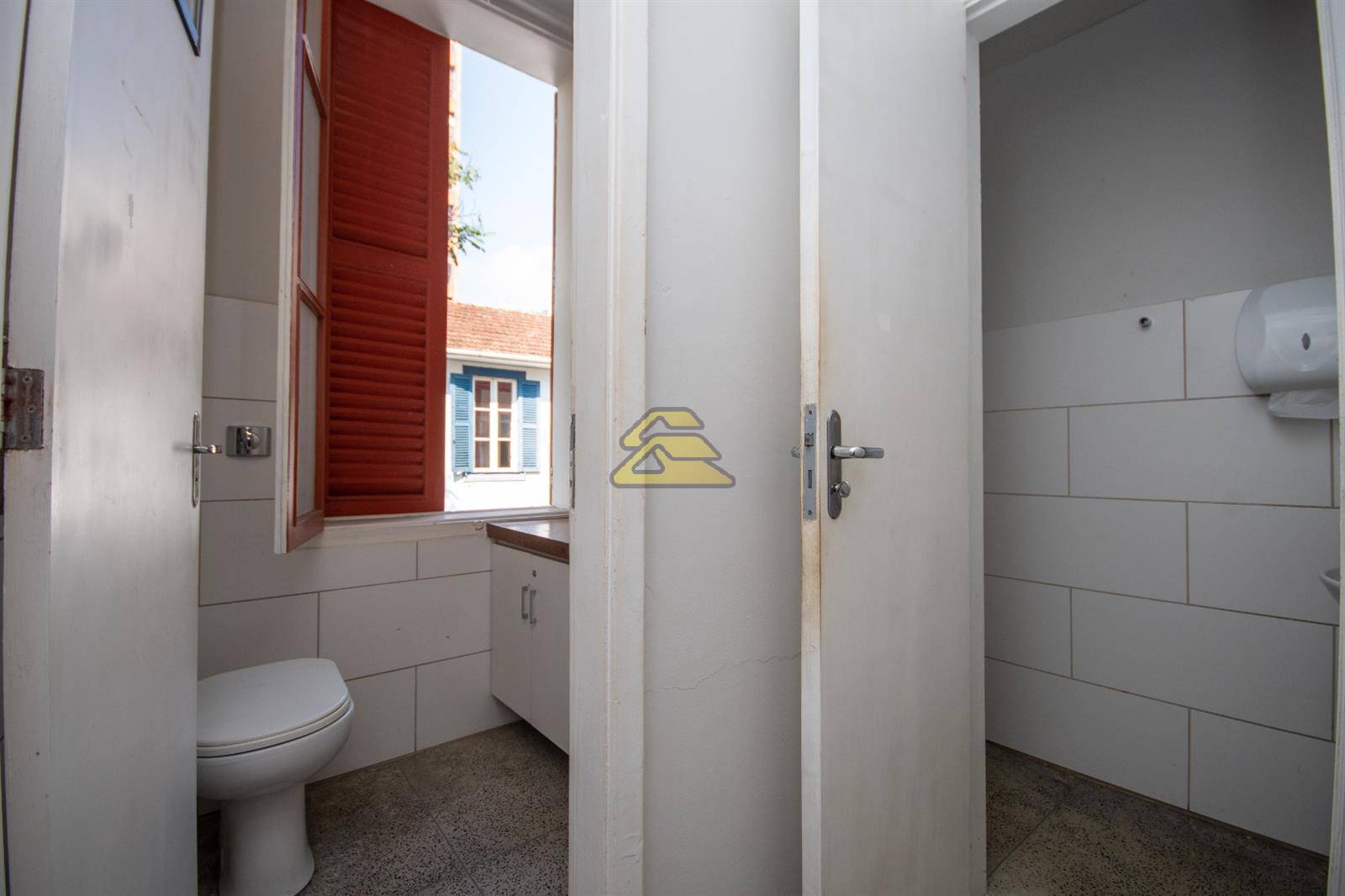 Prédio Inteiro para alugar com 13 quartos, 433m² - Foto 17