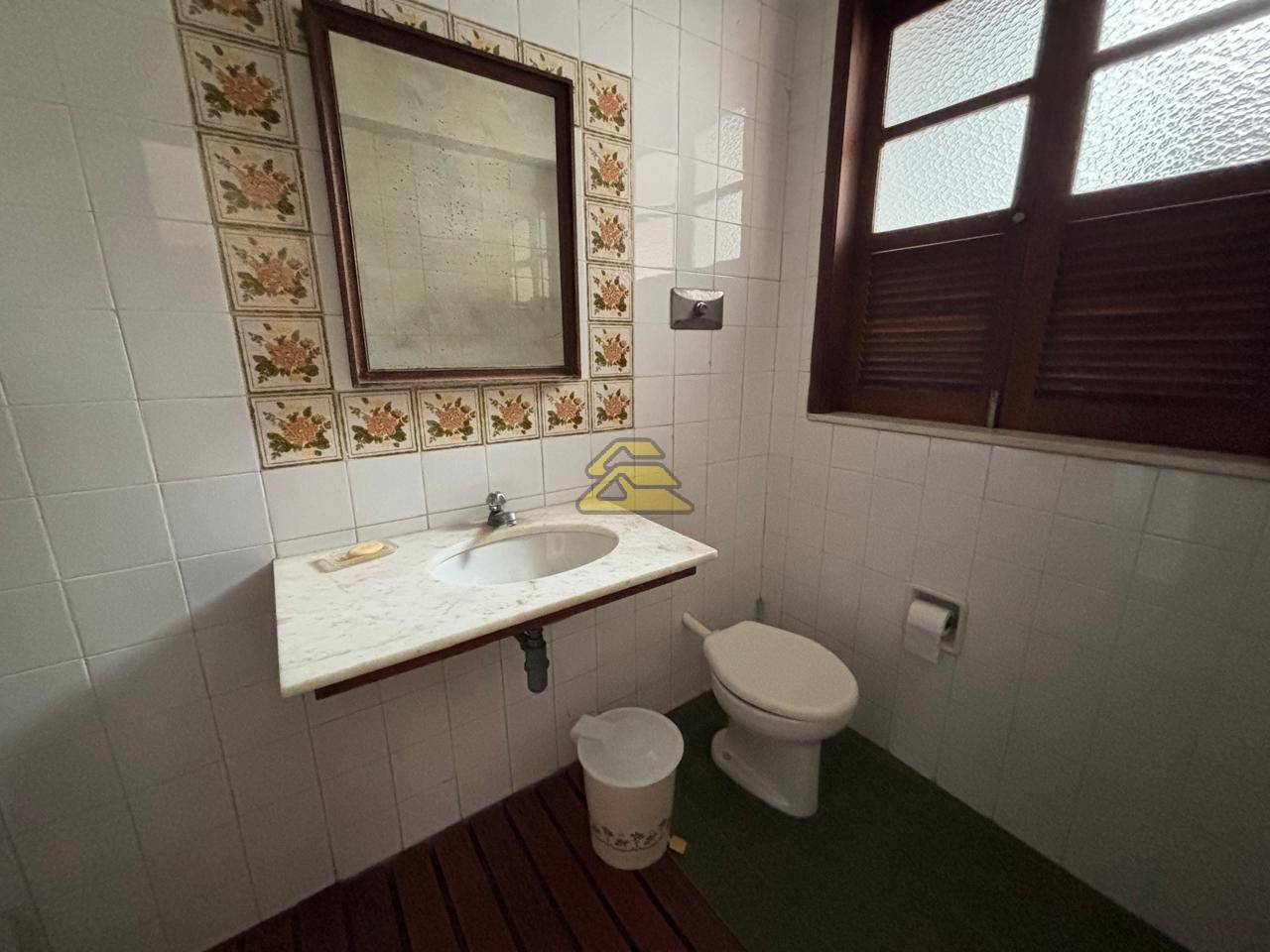 Casa para alugar com 6 quartos, 307m² - Foto 22