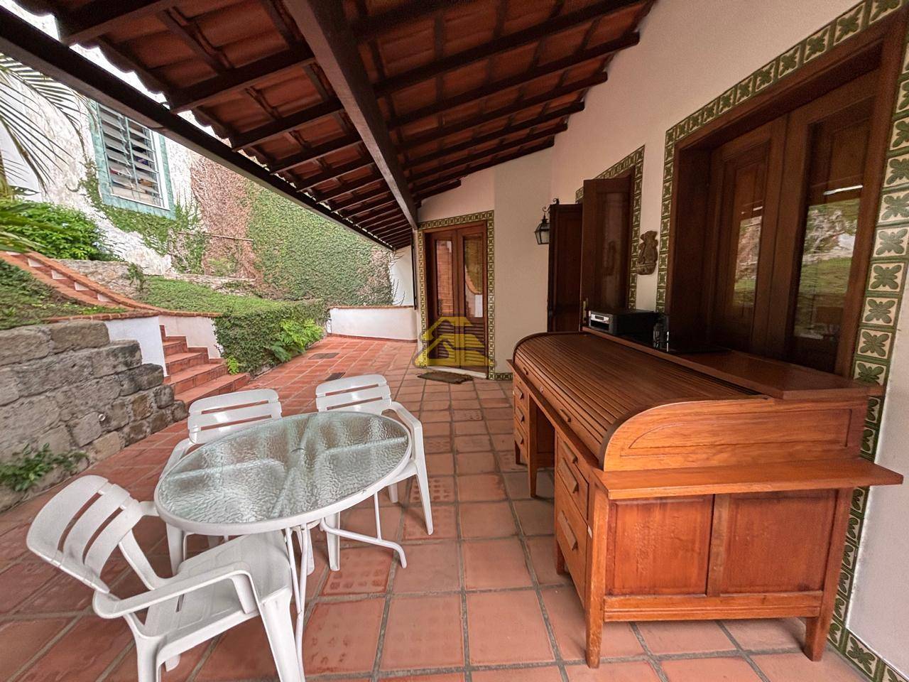 Casa para alugar com 6 quartos, 307m² - Foto 27