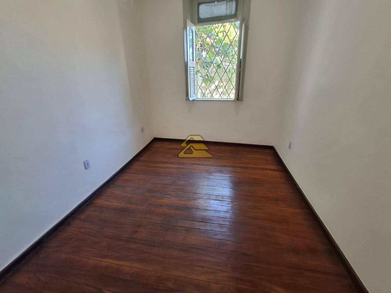 Casa à venda com 3 quartos, 129m² - Foto 8