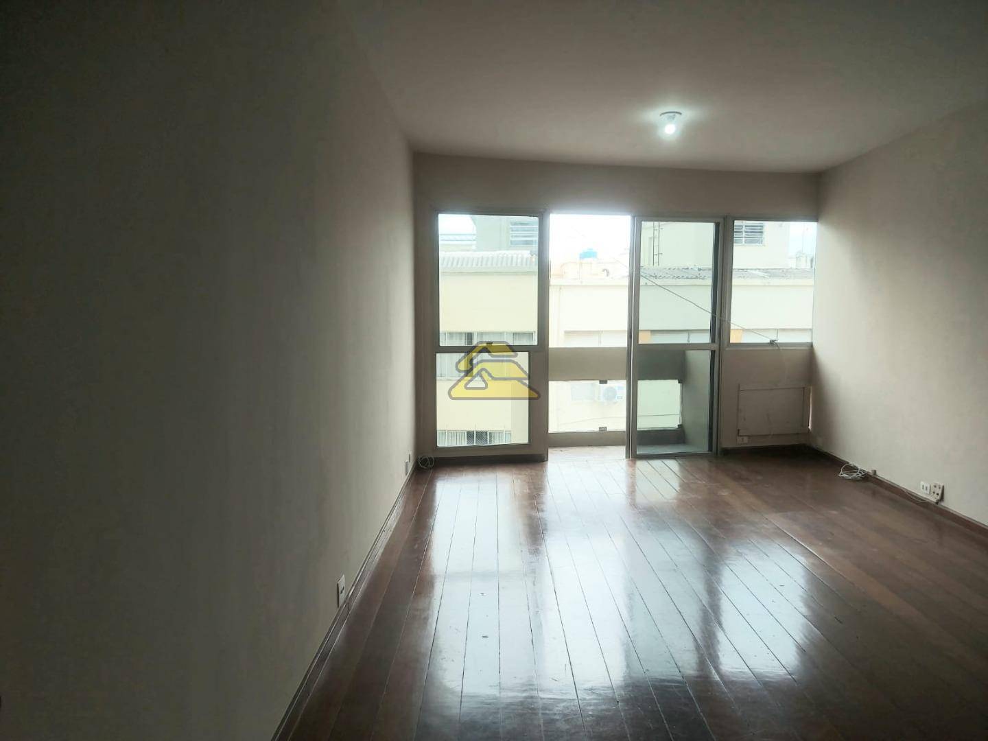 Apartamento para alugar com 3 quartos, 129m² - Foto 4
